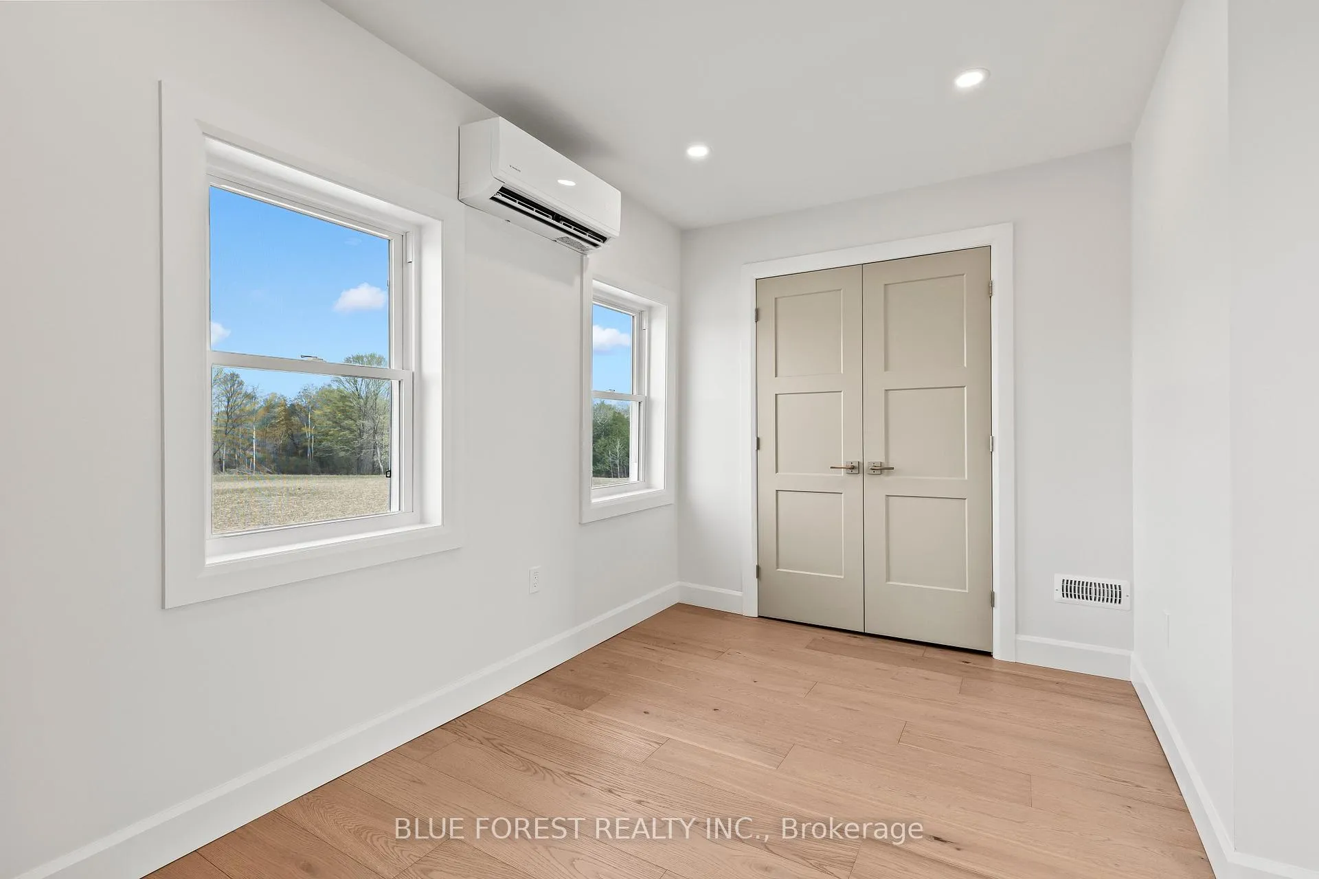 Photo 37 of 6161 Trafalgar Street, Thames Centre, Rural Thames Centre — HOMEH