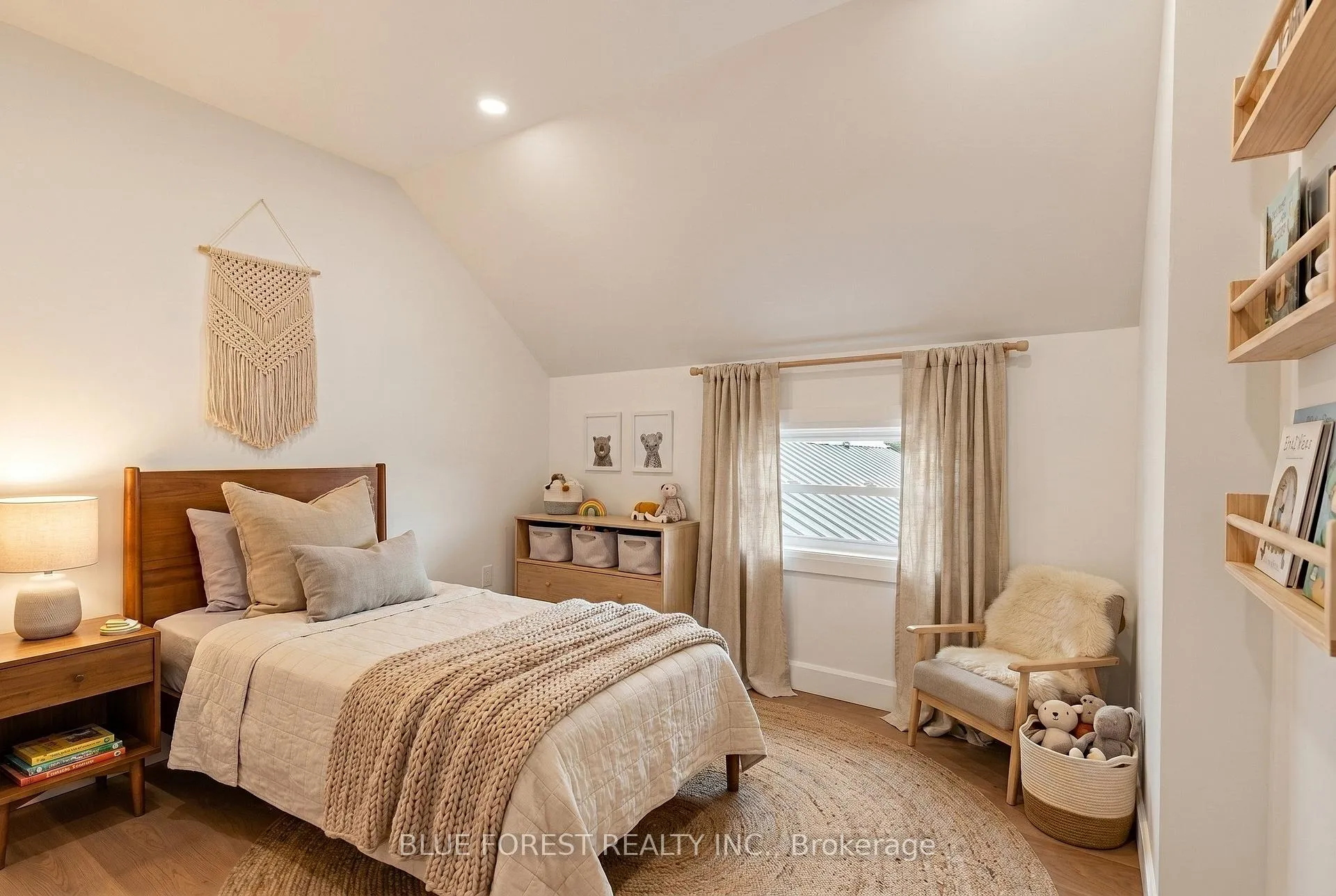 Photo 39 of 6161 Trafalgar Street, Thames Centre, Rural Thames Centre — HOMEH