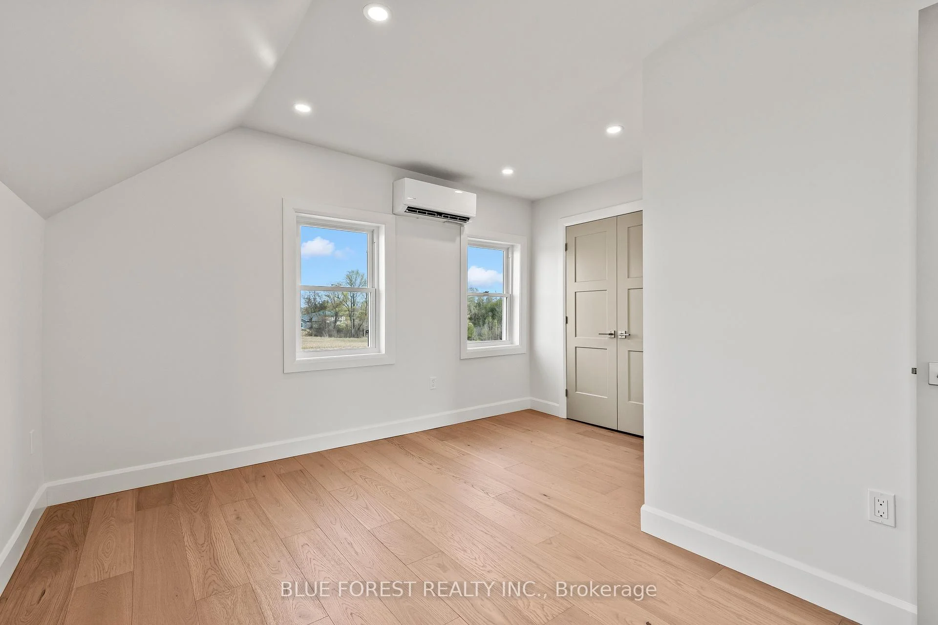 Photo 36 of 6161 Trafalgar Street, Thames Centre, Rural Thames Centre — HOMEH