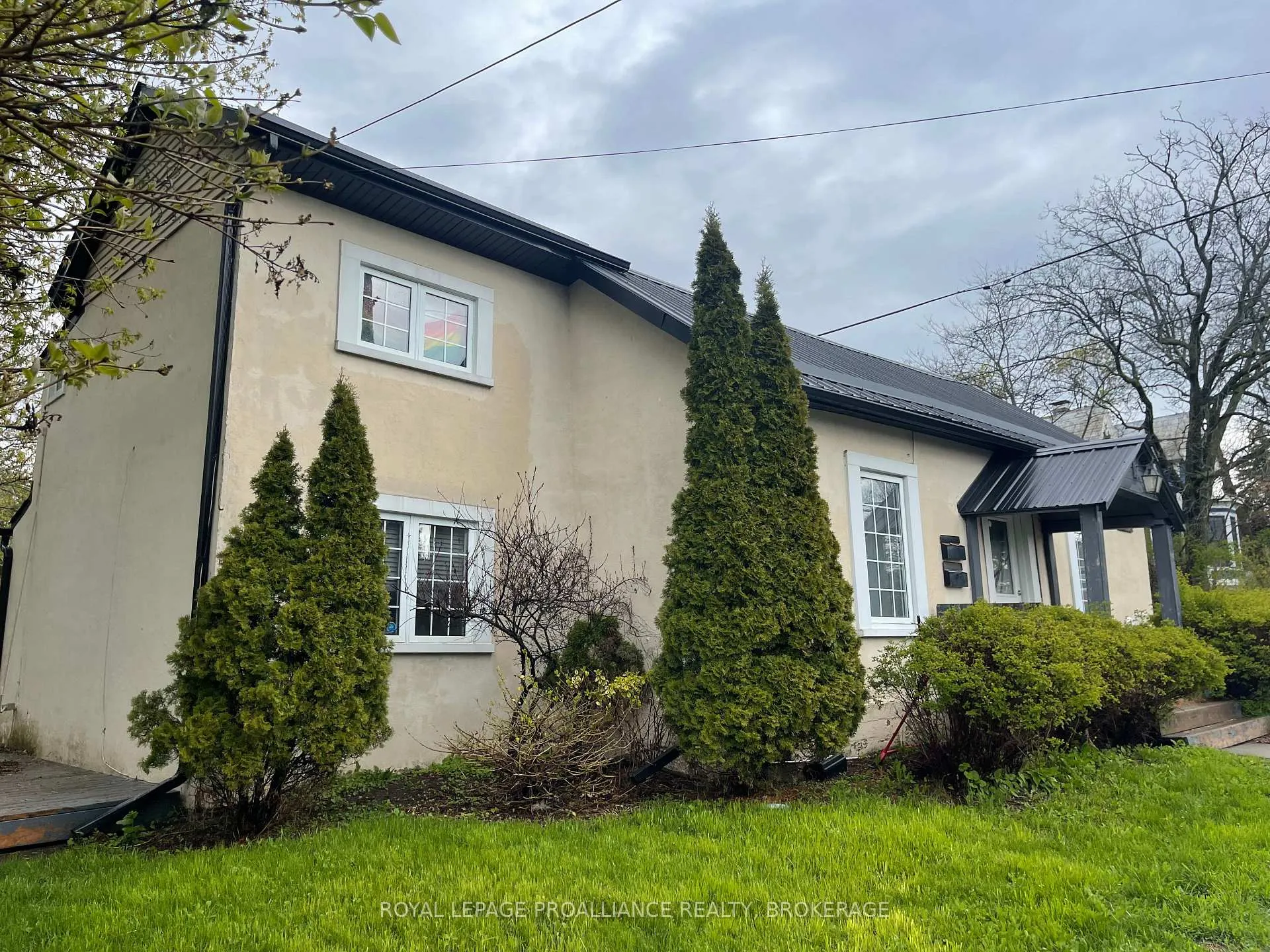Photo 2 of Unit 1, 563 Union Street, Kingston, Central City West — HOMEH