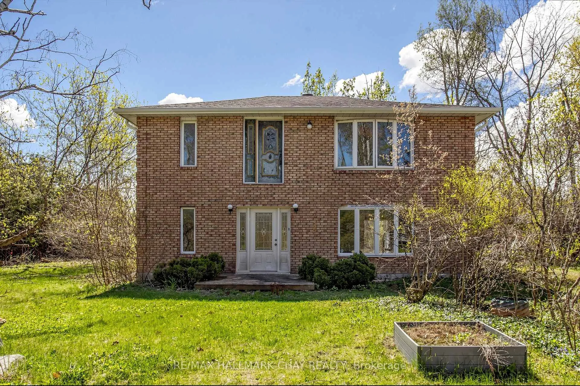 Photo 2 of 255 Poplar Avenue, Tay, Port McNicoll — HOMEH