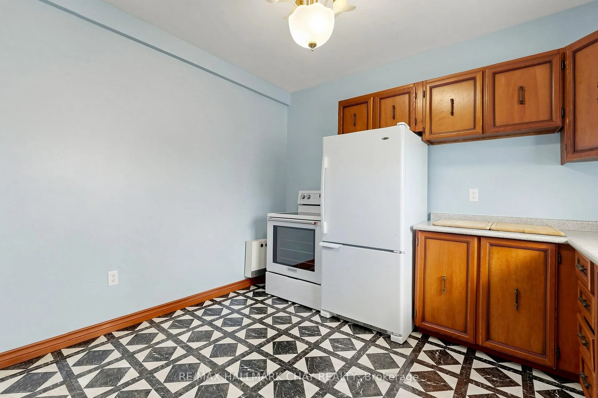 Photo 9 of 255 Poplar Avenue, Tay, Port McNicoll — HOMEH