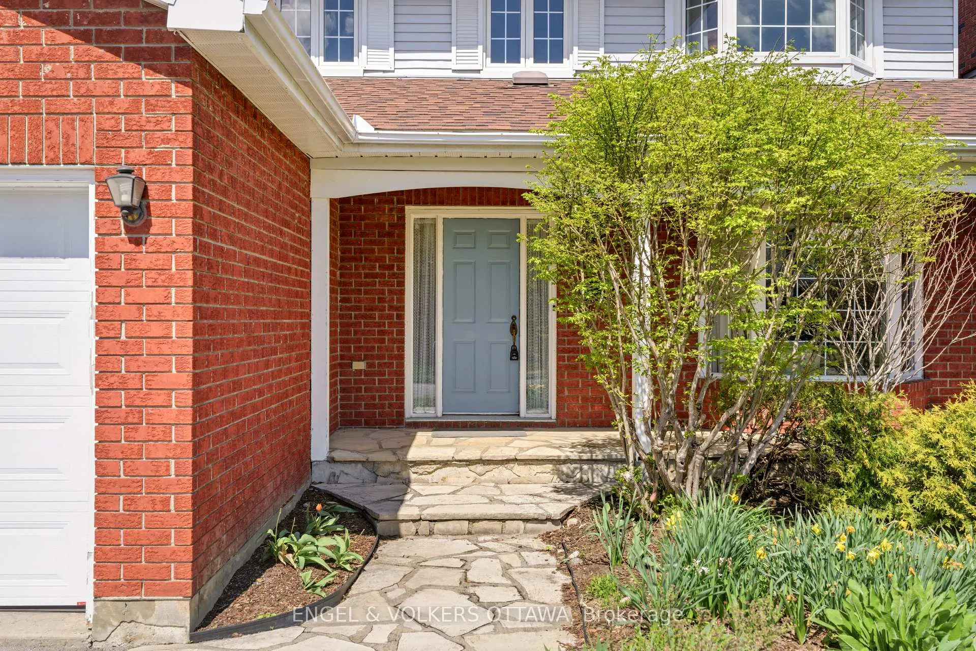 Photo 3 of 90 Topley Crescent, Ottawa, Hunt Club Park — HOMEH