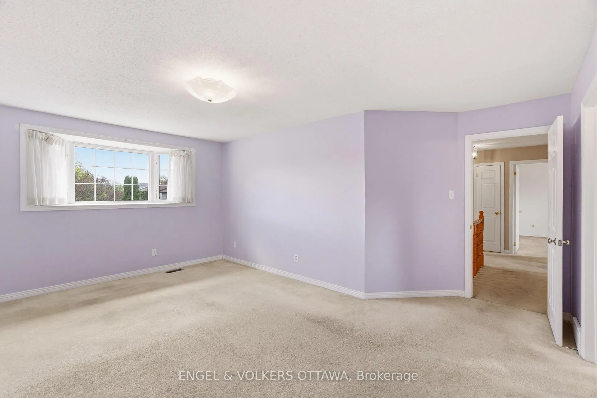 Photo 28 of 90 Topley Crescent, Ottawa, Hunt Club Park — HOMEH