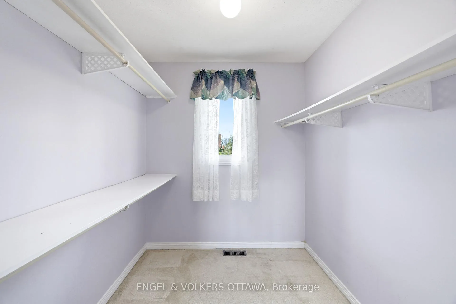 Photo 31 of 90 Topley Crescent, Ottawa, Hunt Club Park — HOMEH
