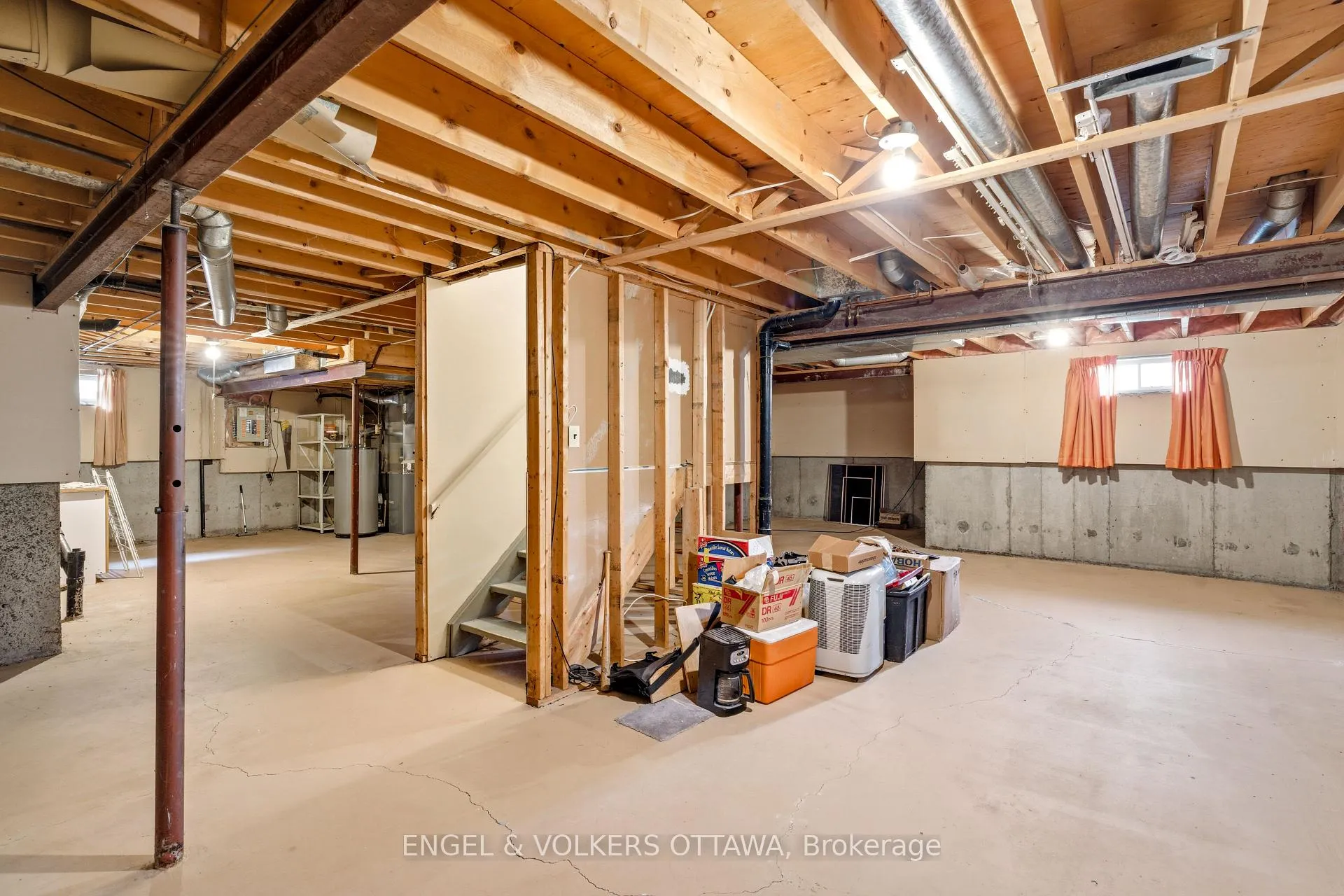 Photo 41 of 90 Topley Crescent, Ottawa, Hunt Club Park — HOMEH