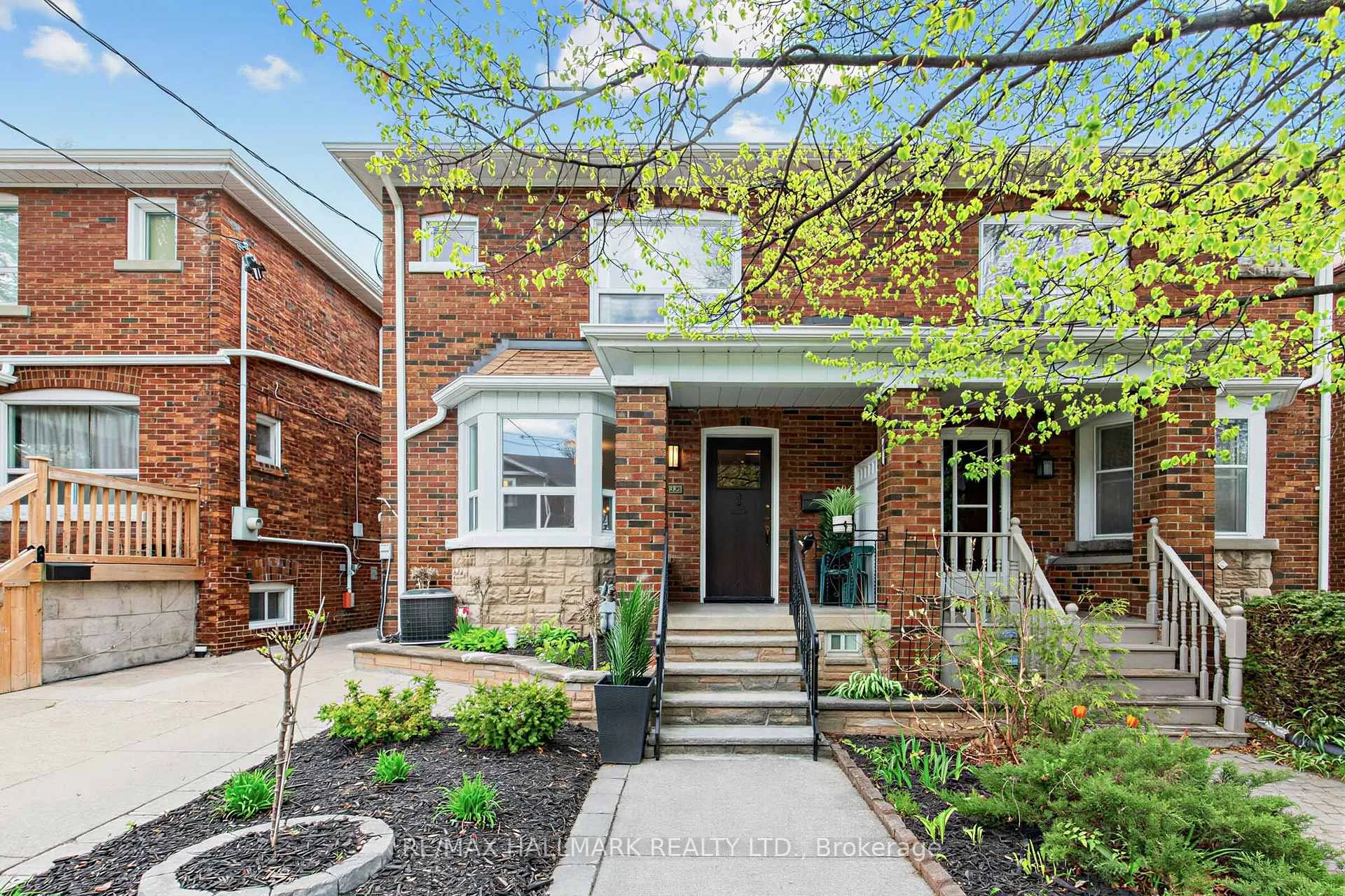 Photo 1 of 34 Springdale Boulevard, Toronto, Danforth Village-East York — HOMEH