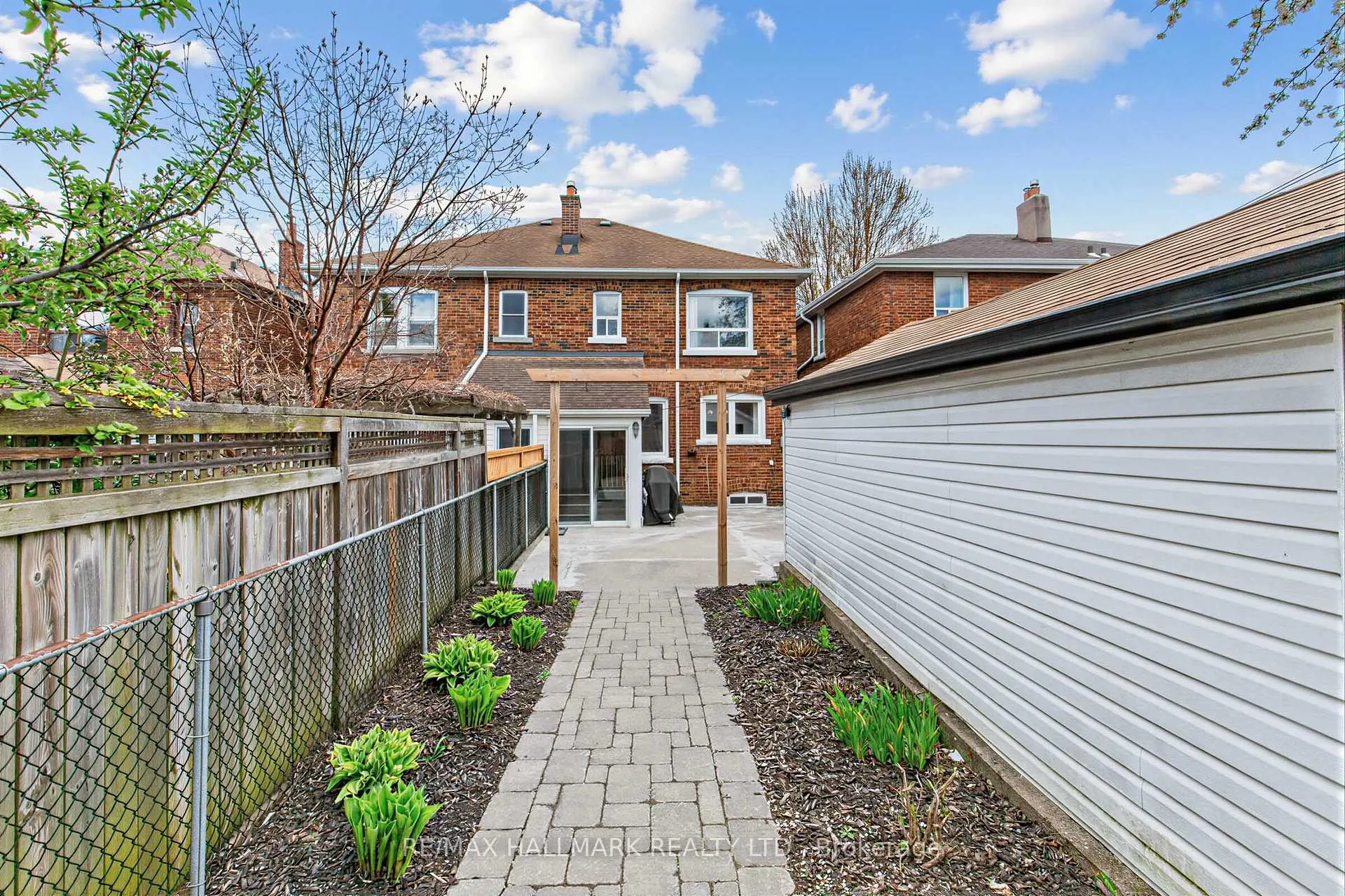 Photo 34 of 34 Springdale Boulevard, Toronto, Danforth Village-East York — HOMEH