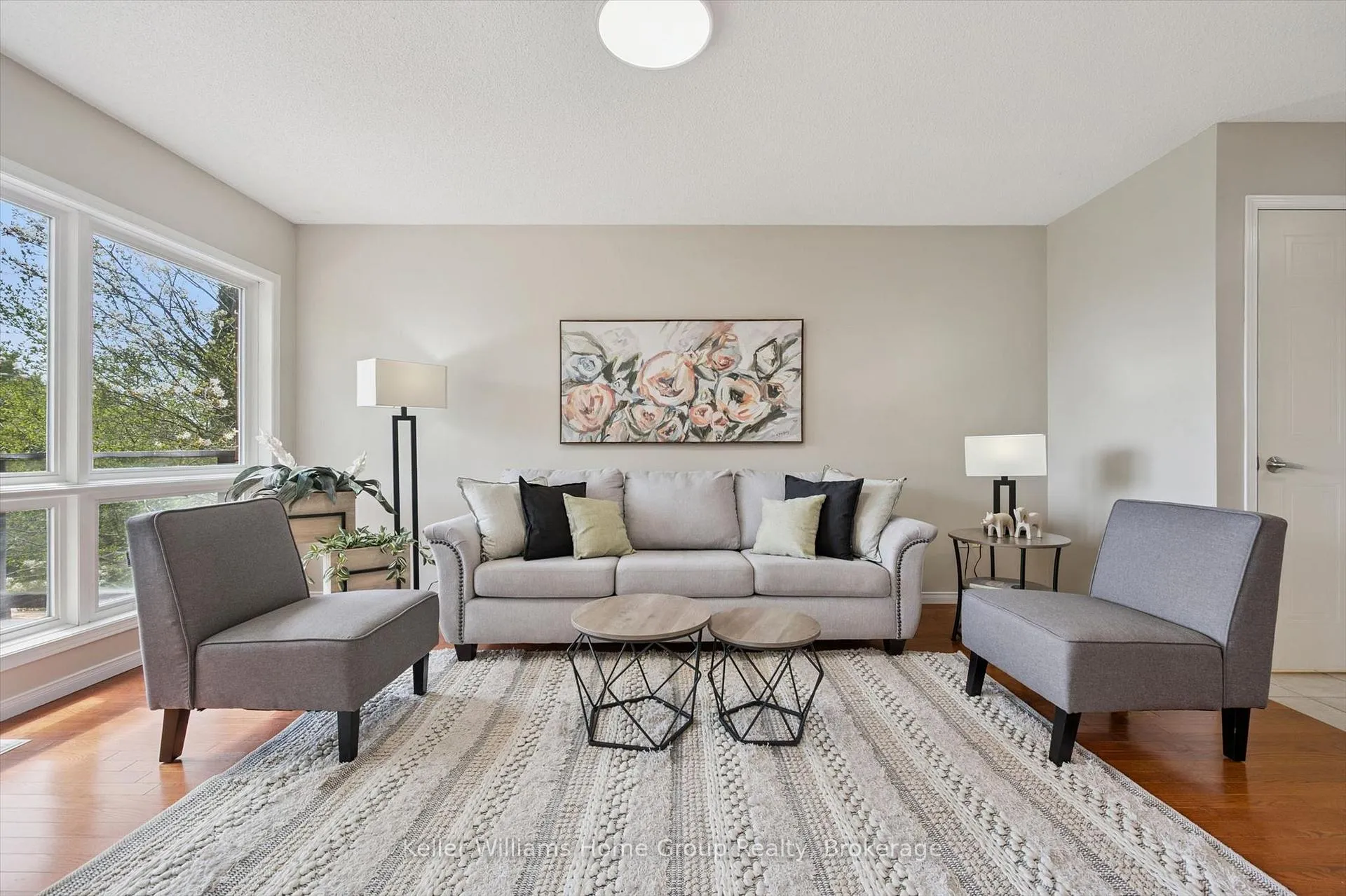 Photo 12 of 18 Silversmith Court, Guelph, Kortright West — HOMEH