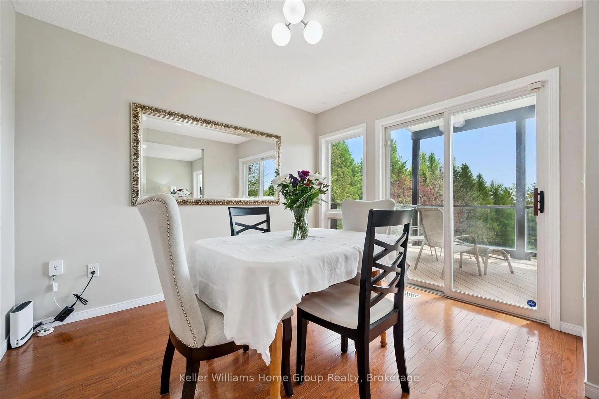 Photo 14 of 18 Silversmith Court, Guelph, Kortright West — HOMEH