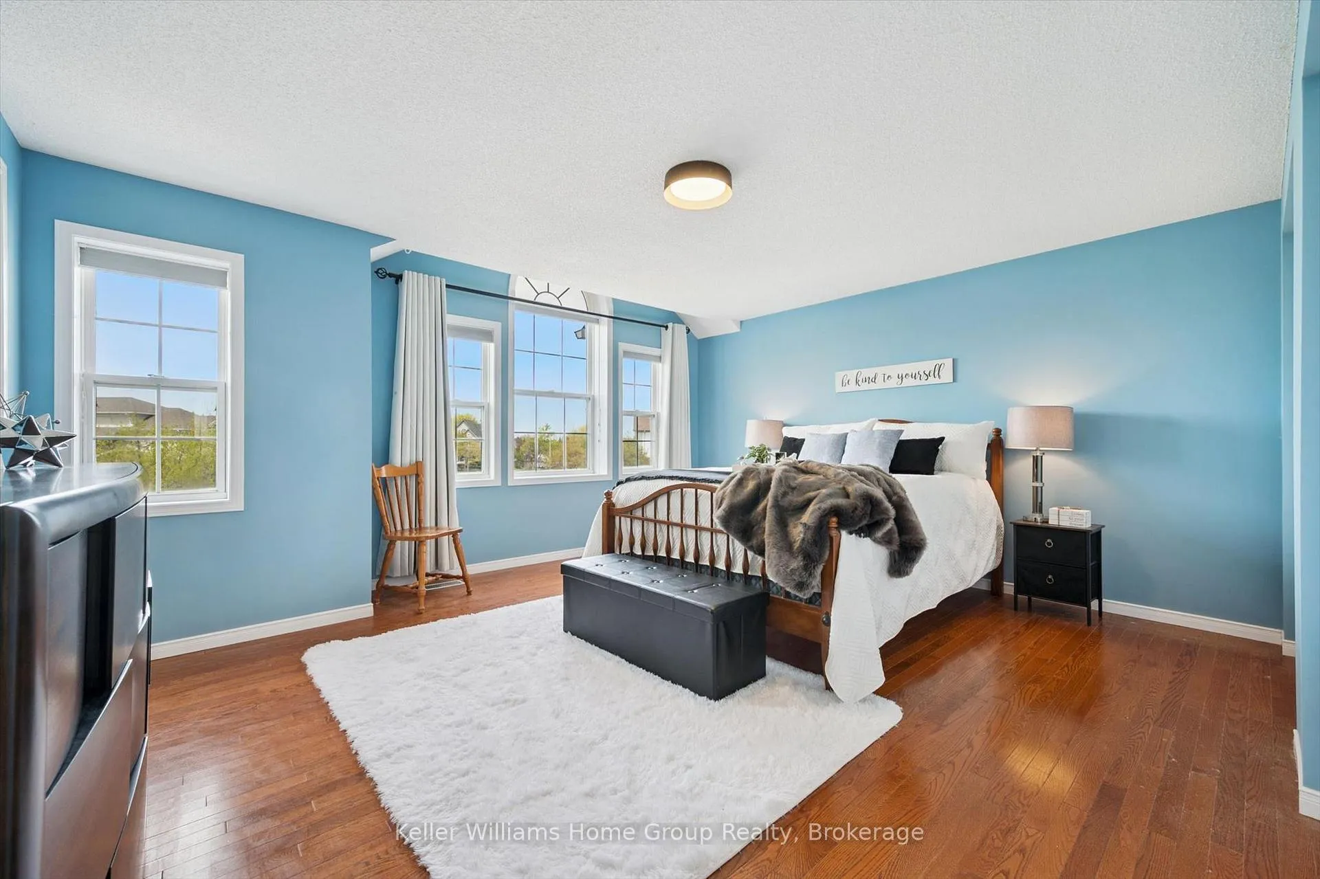Photo 24 of 18 Silversmith Court, Guelph, Kortright West — HOMEH