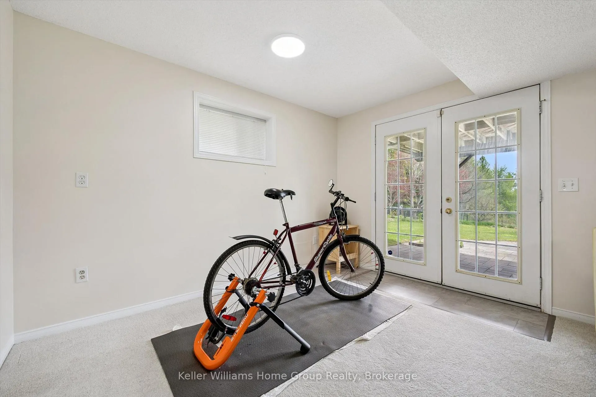 Photo 35 of 18 Silversmith Court, Guelph, Kortright West — HOMEH