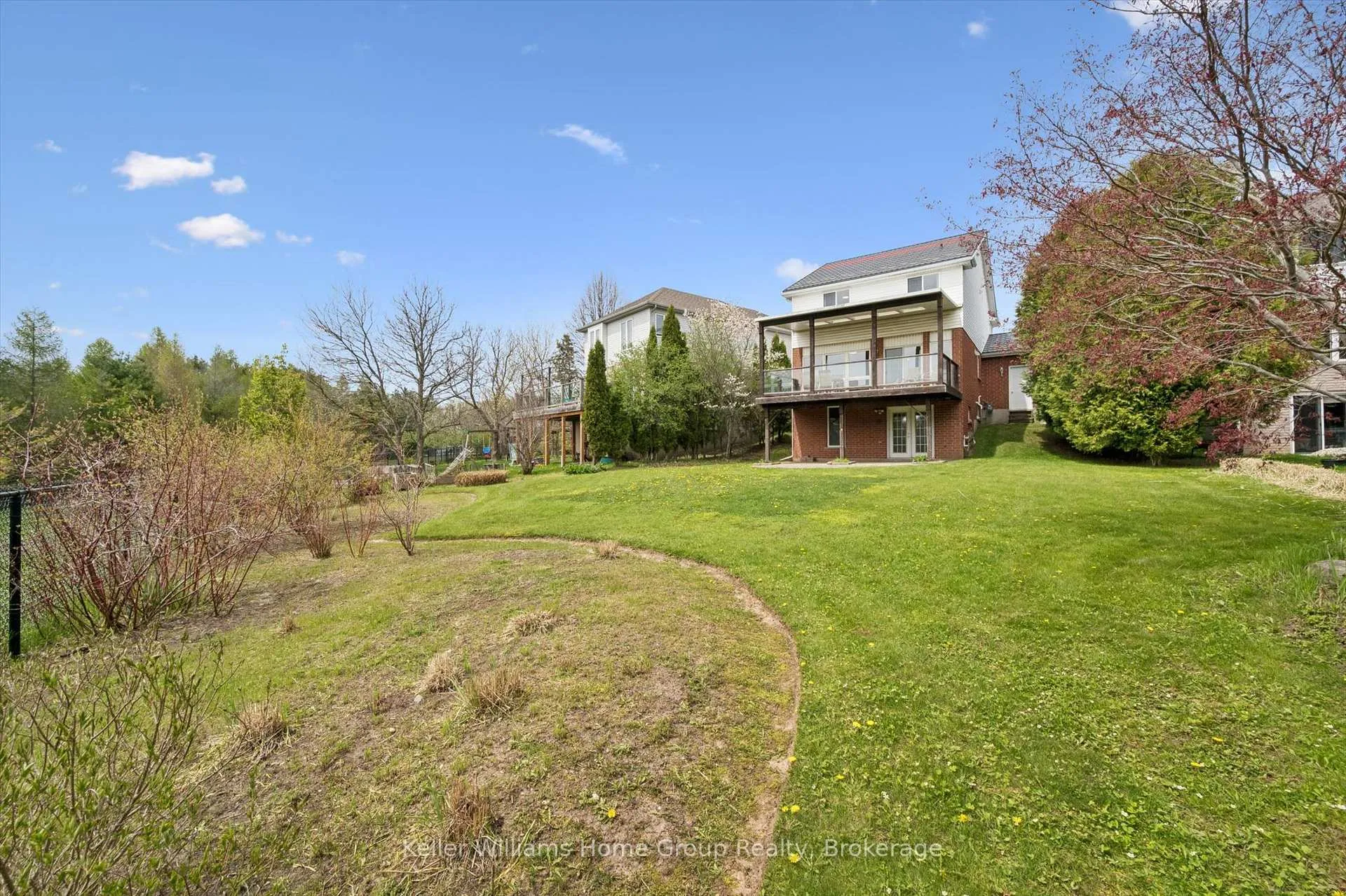 Photo 37 of 18 Silversmith Court, Guelph, Kortright West — HOMEH