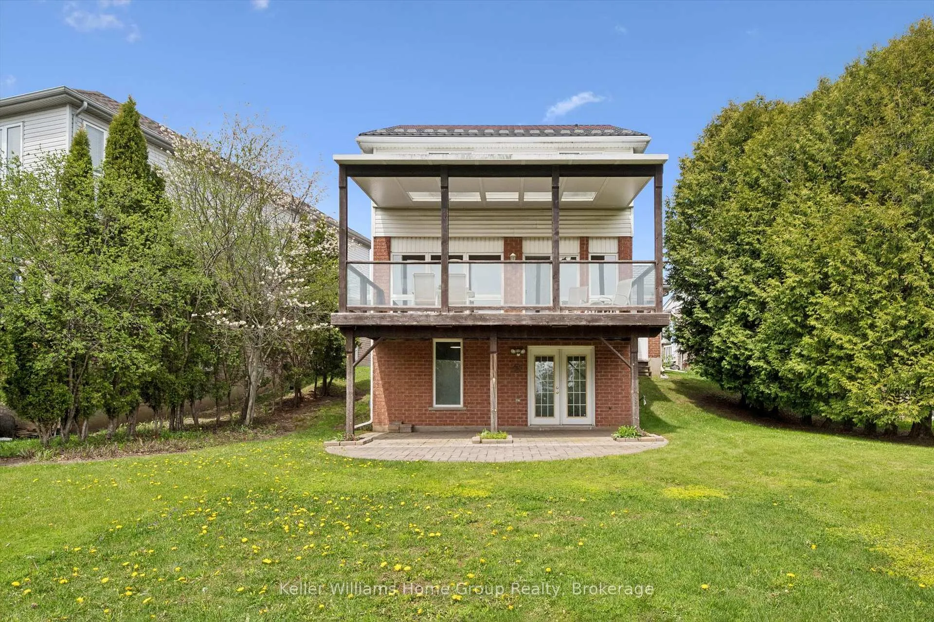 Photo 38 of 18 Silversmith Court, Guelph, Kortright West — HOMEH