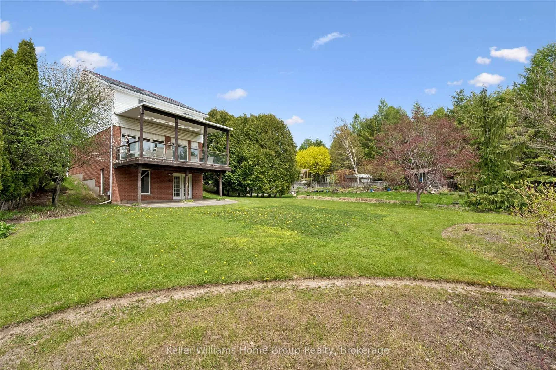 Photo 39 of 18 Silversmith Court, Guelph, Kortright West — HOMEH