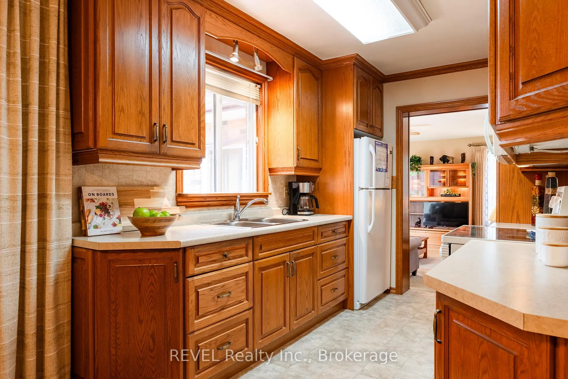 Photo 13 of 6 Harcove Street, St. Catharines, Vine/Linwell — HOMEH