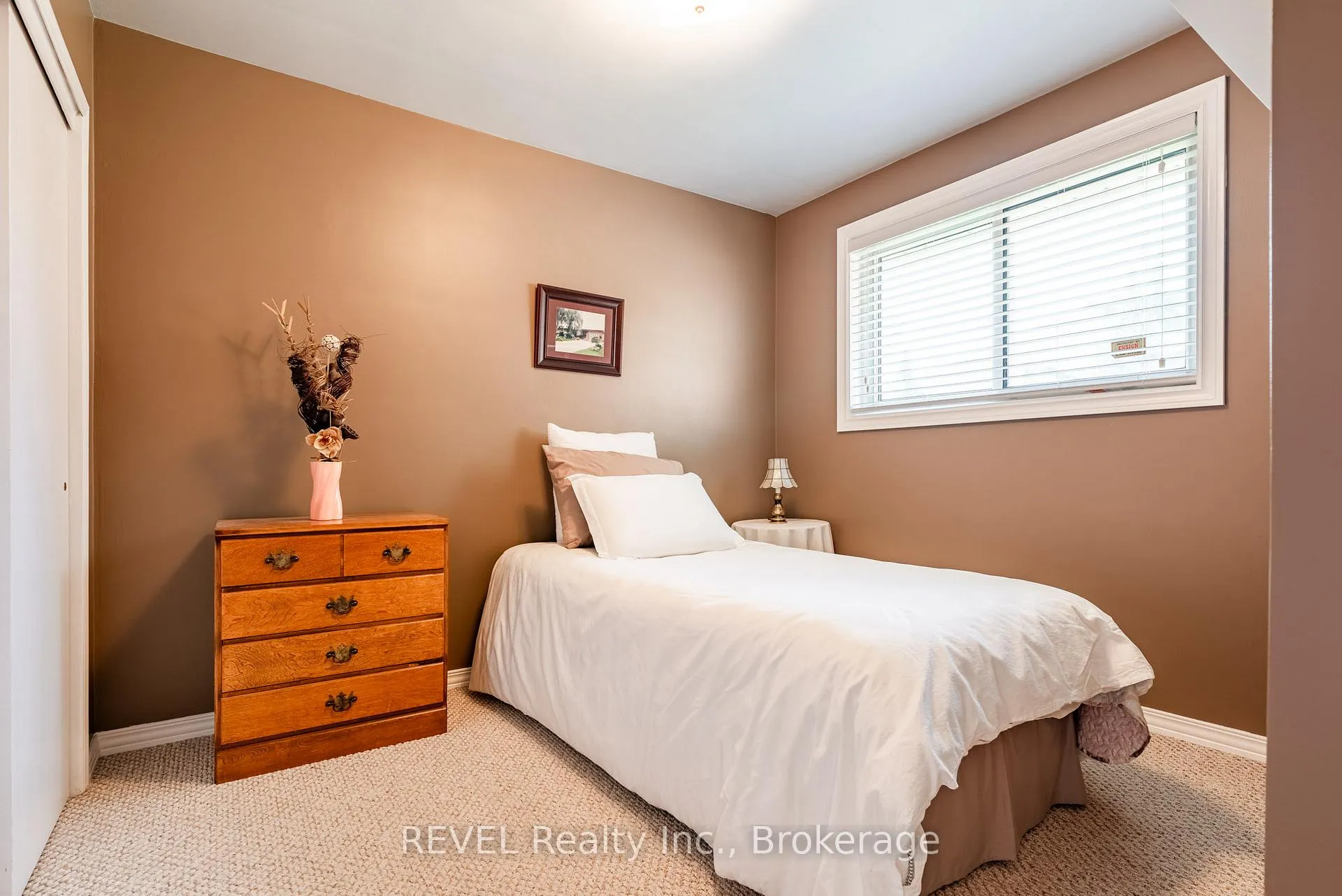 Photo 17 of 6 Harcove Street, St. Catharines, Vine/Linwell — HOMEH