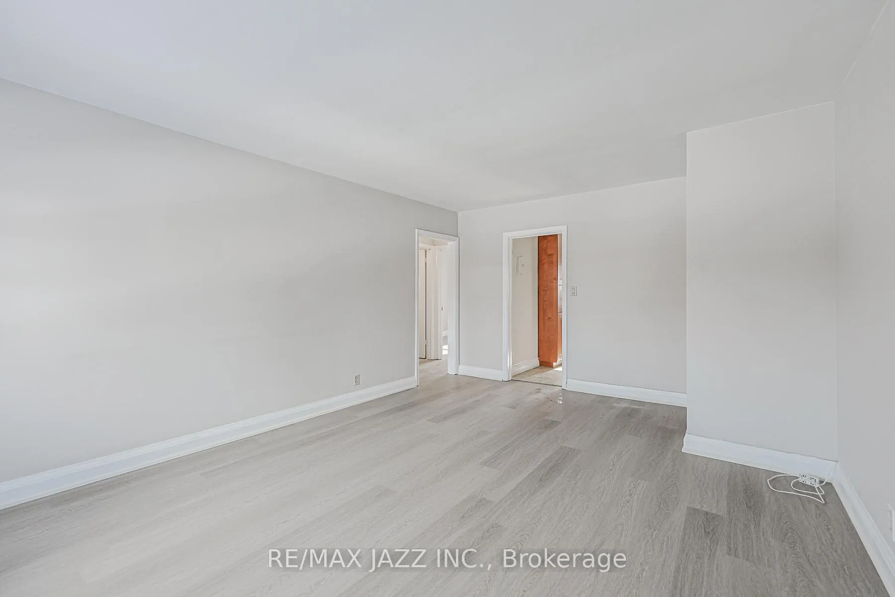 Photo 11 of Unit 5, 61 Aberdeen Street, Oshawa, O'Neill — HOMEH