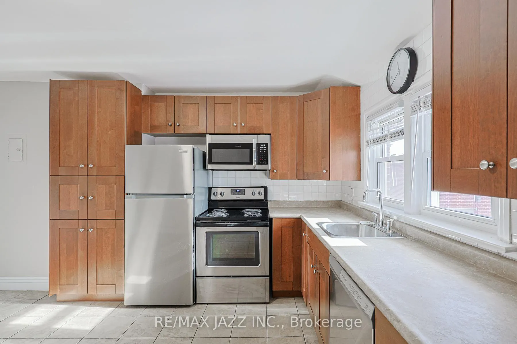 Photo 18 of Unit 5, 61 Aberdeen Street, Oshawa, O'Neill — HOMEH
