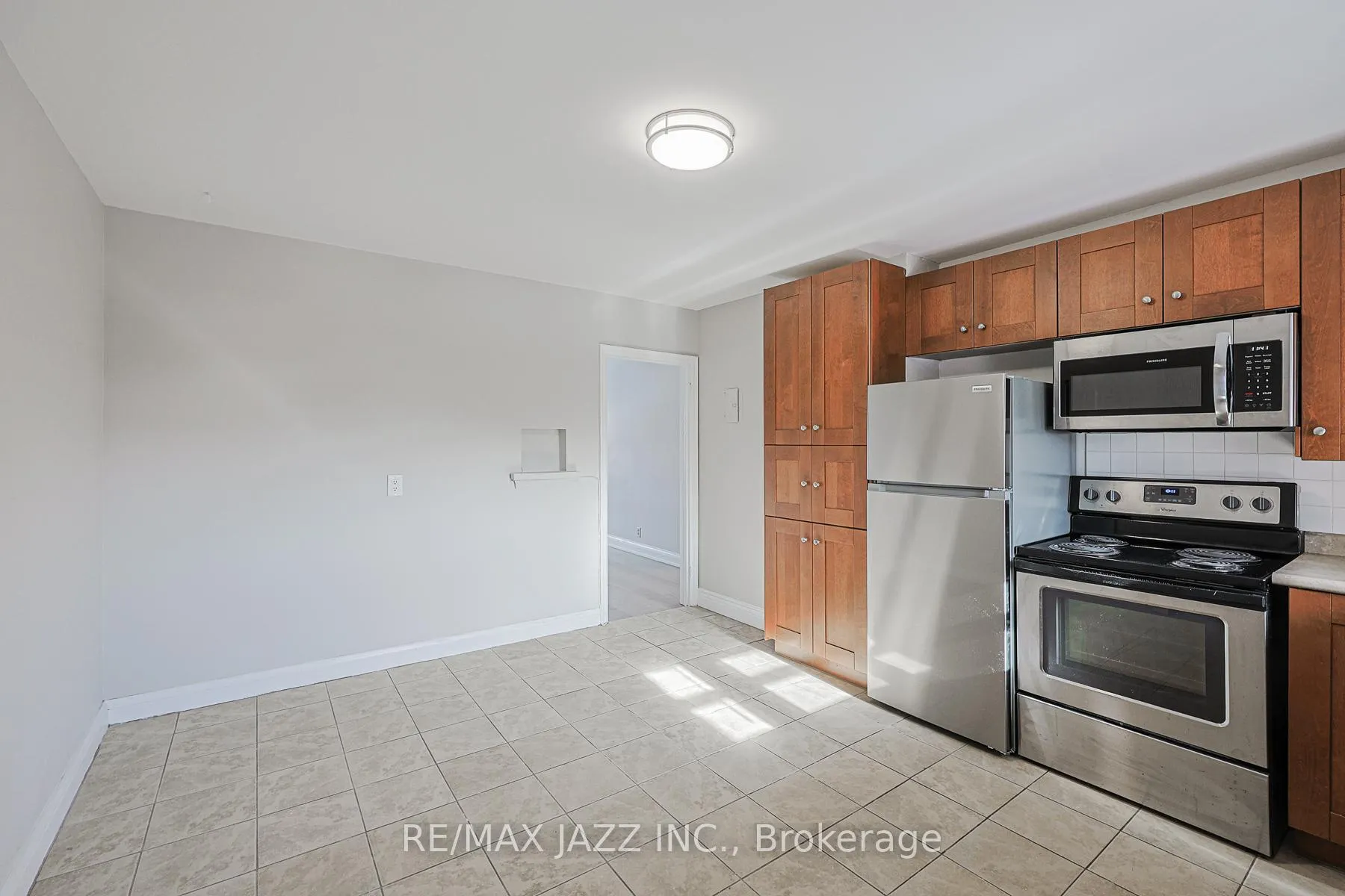 Photo 19 of Unit 5, 61 Aberdeen Street, Oshawa, O'Neill — HOMEH