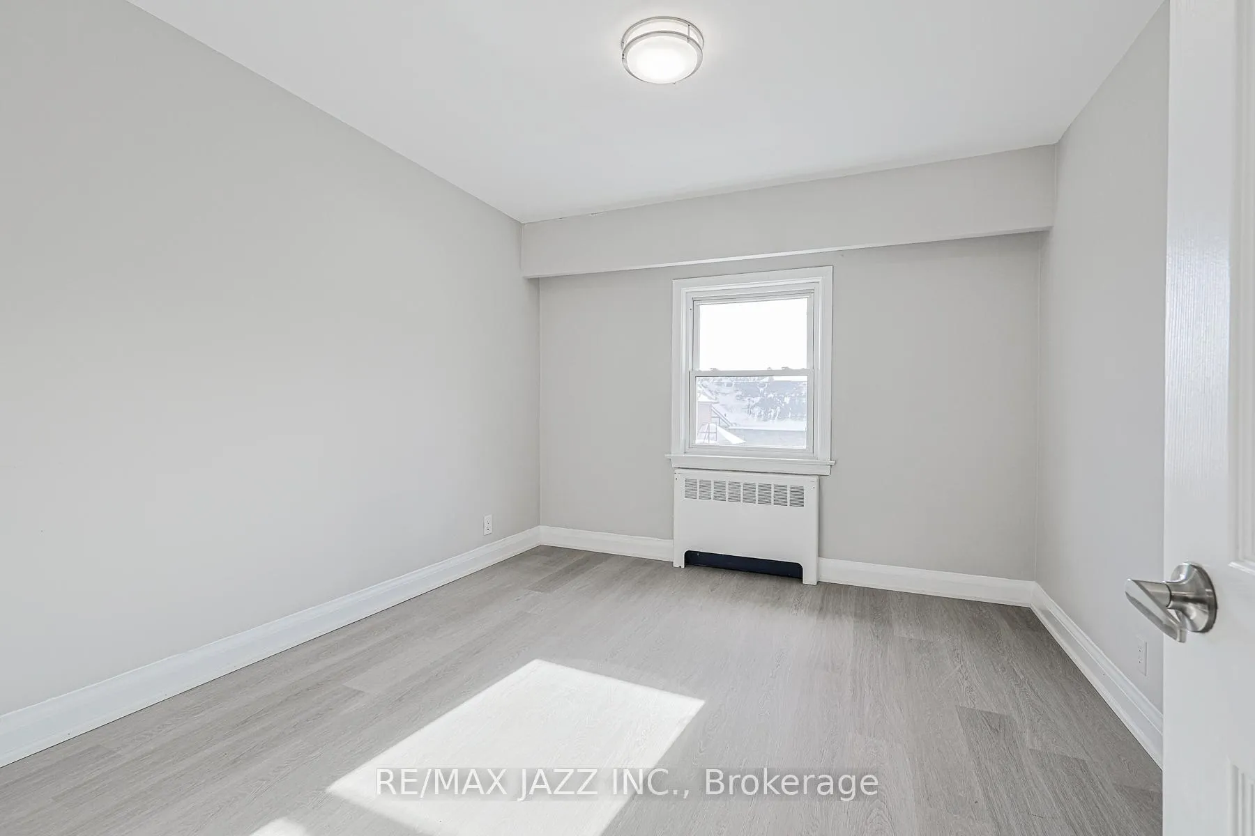 Photo 23 of Unit 5, 61 Aberdeen Street, Oshawa, O'Neill — HOMEH