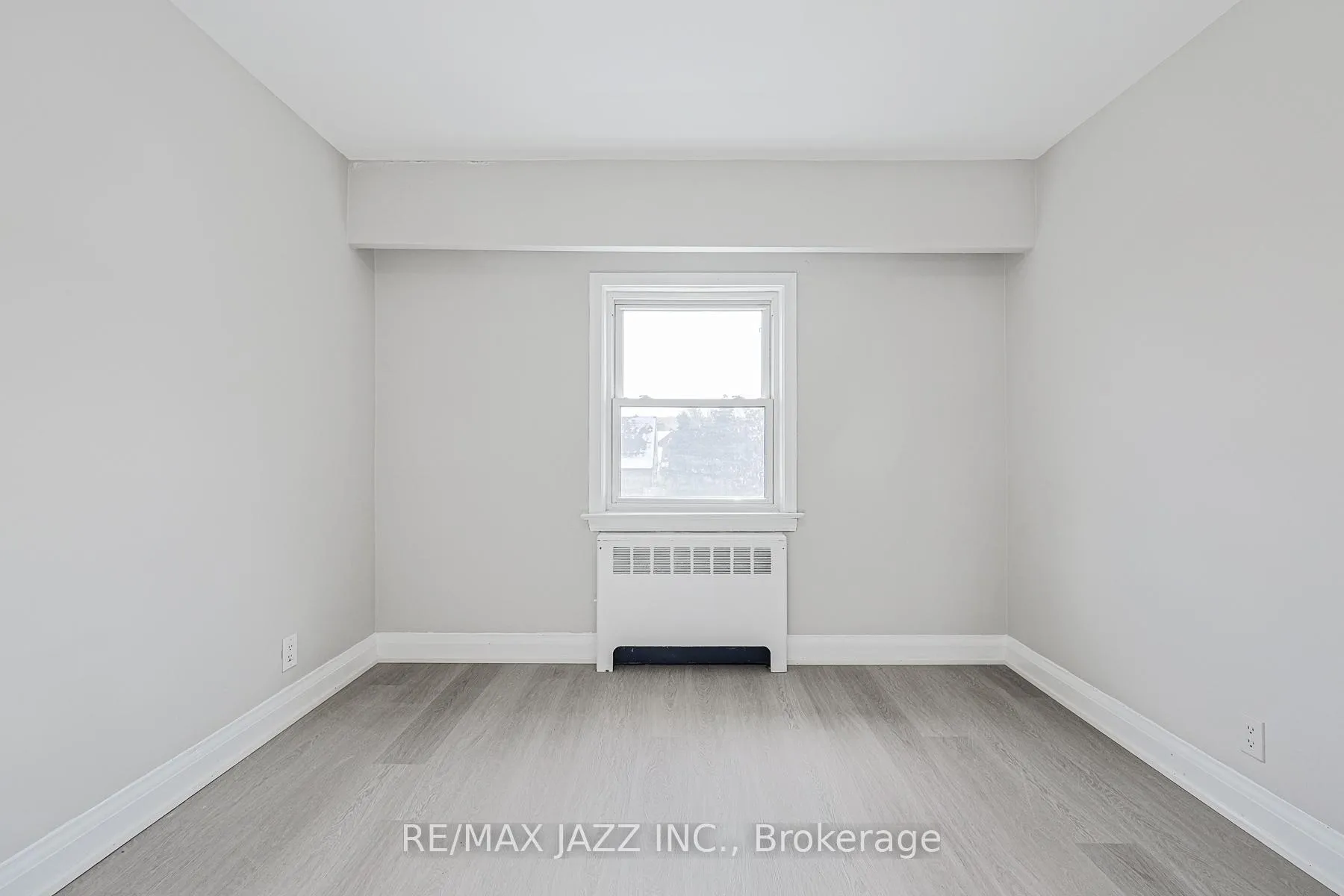 Photo 24 of Unit 5, 61 Aberdeen Street, Oshawa, O'Neill — HOMEH