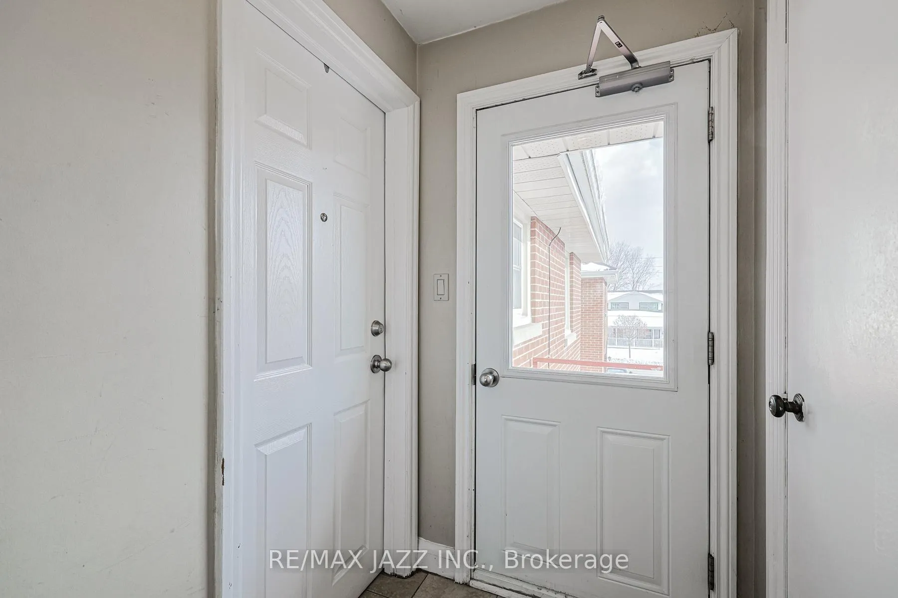 Photo 33 of Unit 5, 61 Aberdeen Street, Oshawa, O'Neill — HOMEH