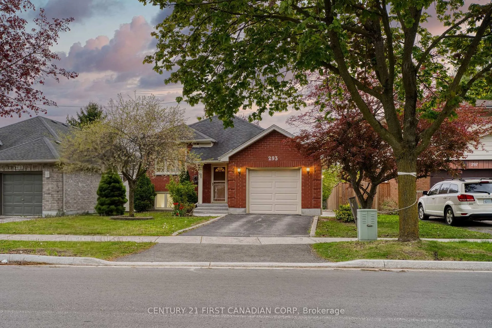 Photo 1 of 293 Blue Forest Drive, London, North I — HOMEH