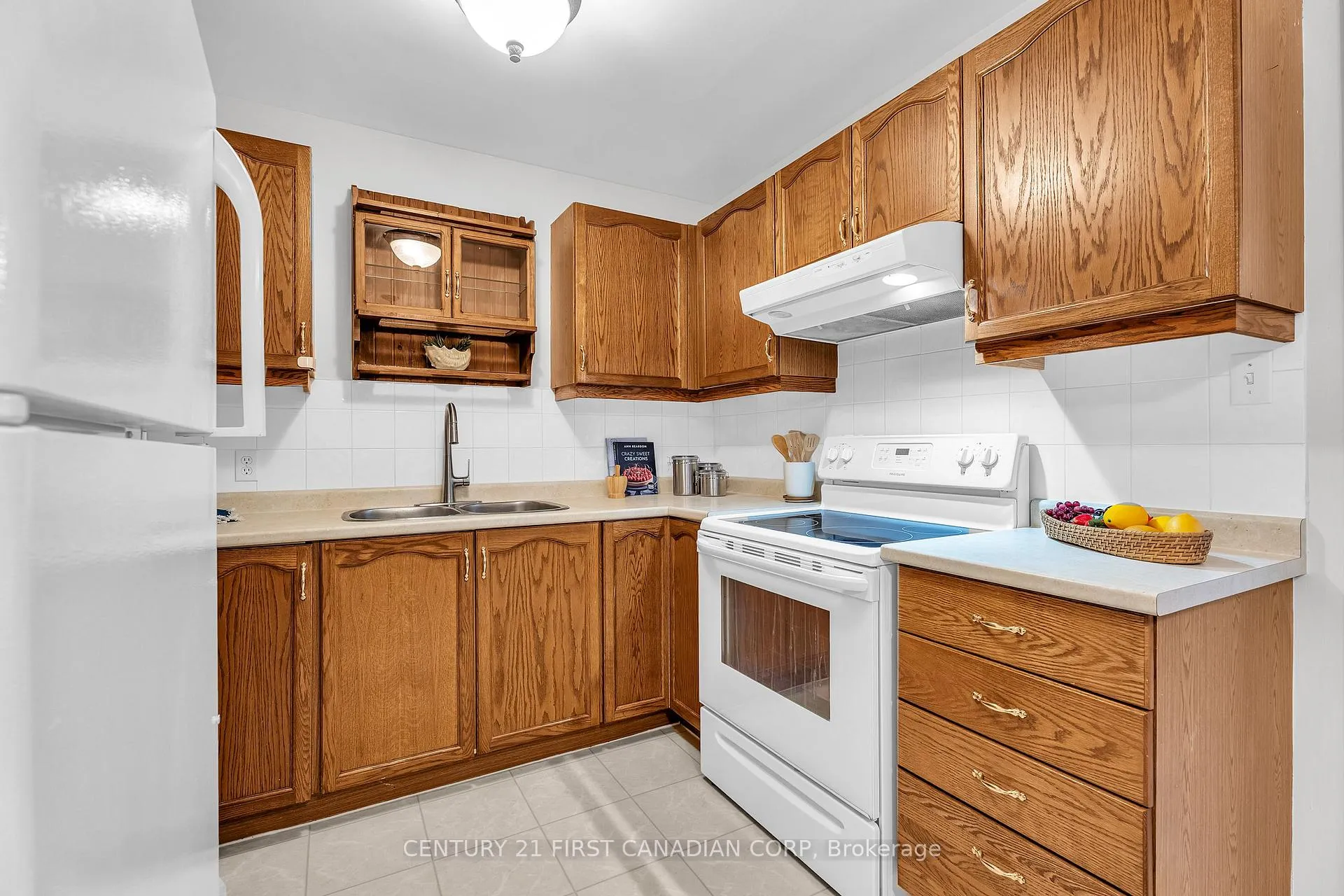 Photo 13 of 293 Blue Forest Drive, London, North I — HOMEH
