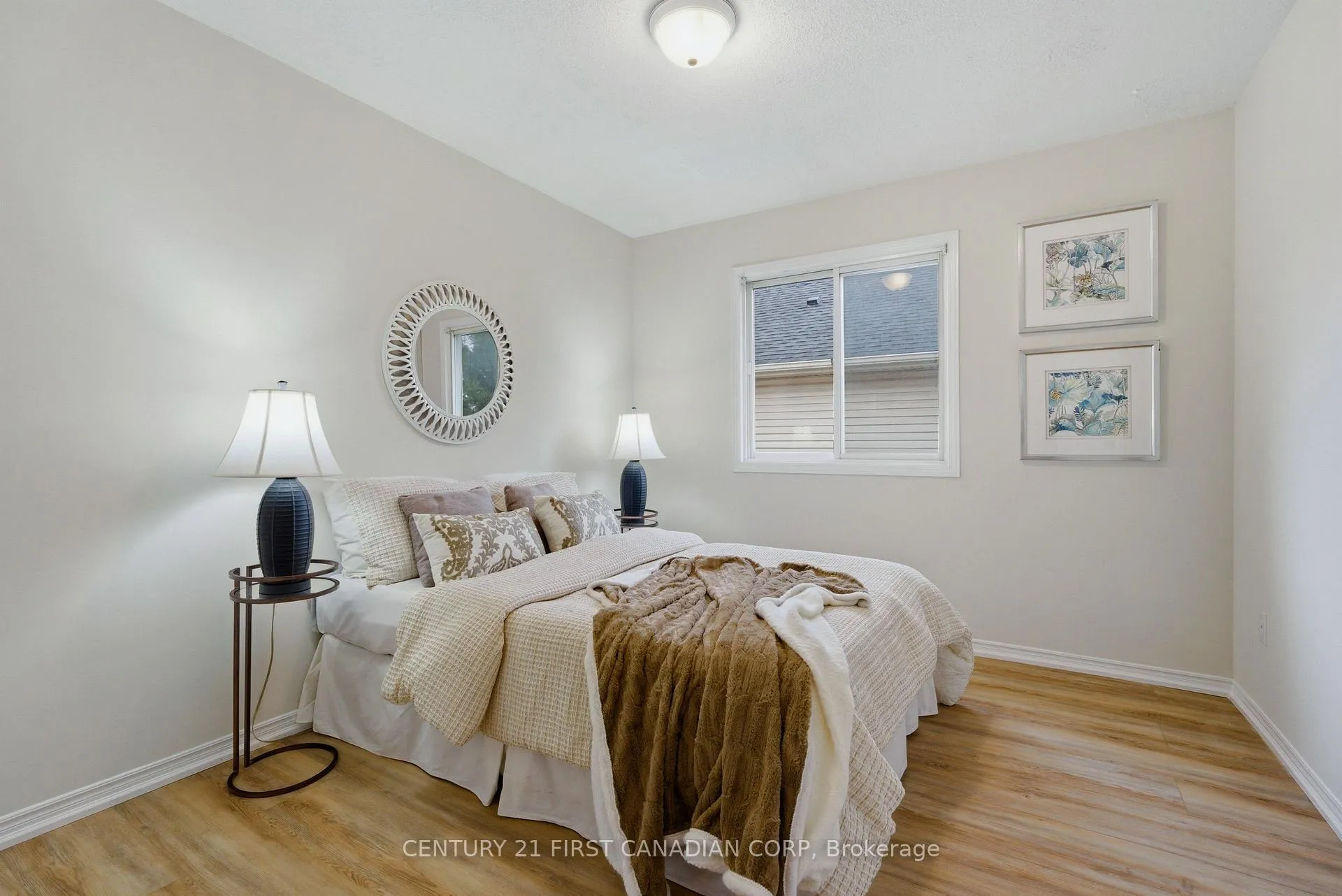 Photo 18 of 293 Blue Forest Drive, London, North I — HOMEH