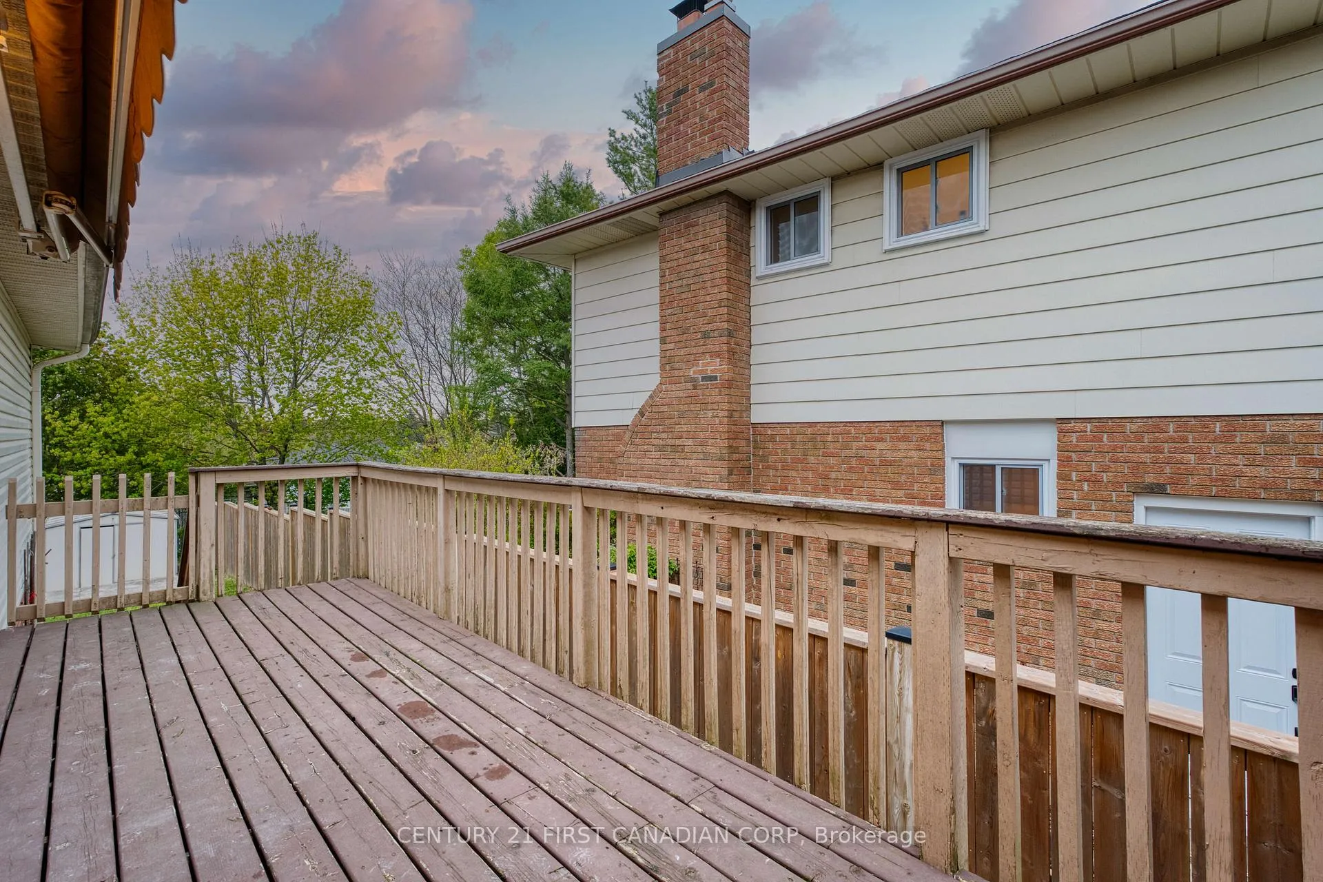 Photo 30 of 293 Blue Forest Drive, London, North I — HOMEH