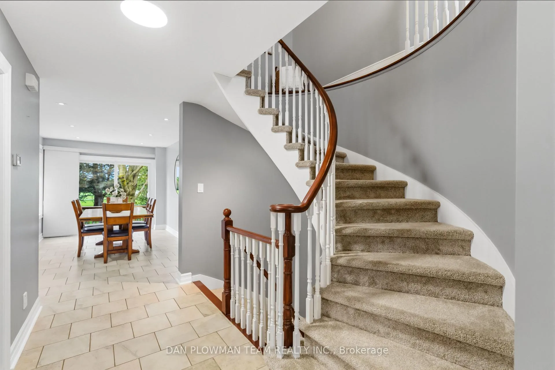 Photo 19 of 122 Robert Adams Drive, Clarington, Courtice — HOMEH