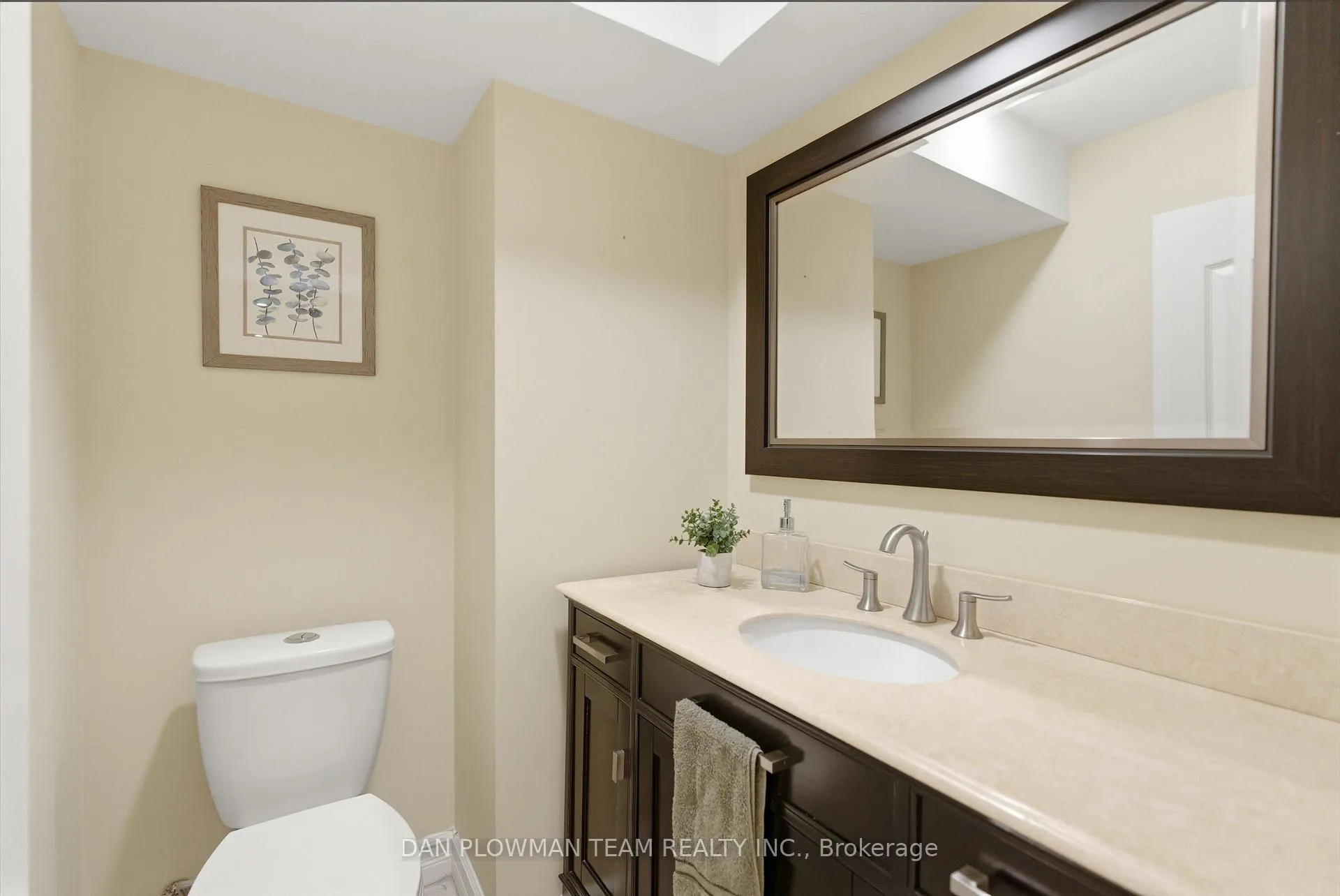 Photo 39 of 122 Robert Adams Drive, Clarington, Courtice — HOMEH
