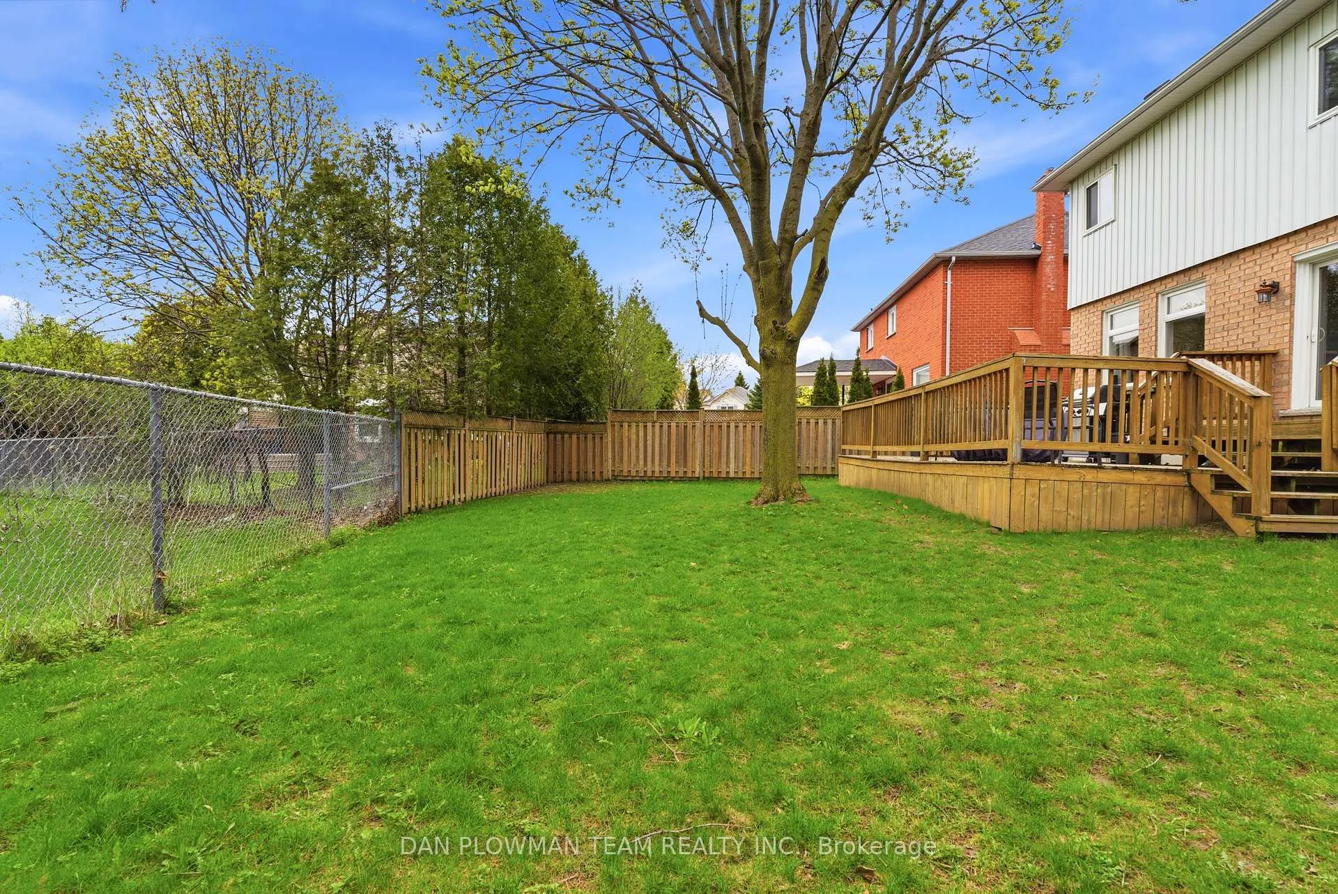 Photo 41 of 122 Robert Adams Drive, Clarington, Courtice — HOMEH