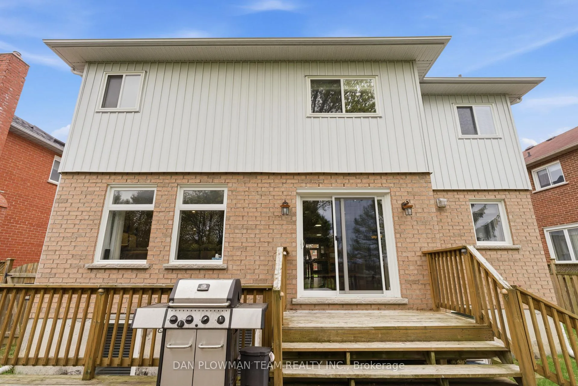 Photo 44 of 122 Robert Adams Drive, Clarington, Courtice — HOMEH