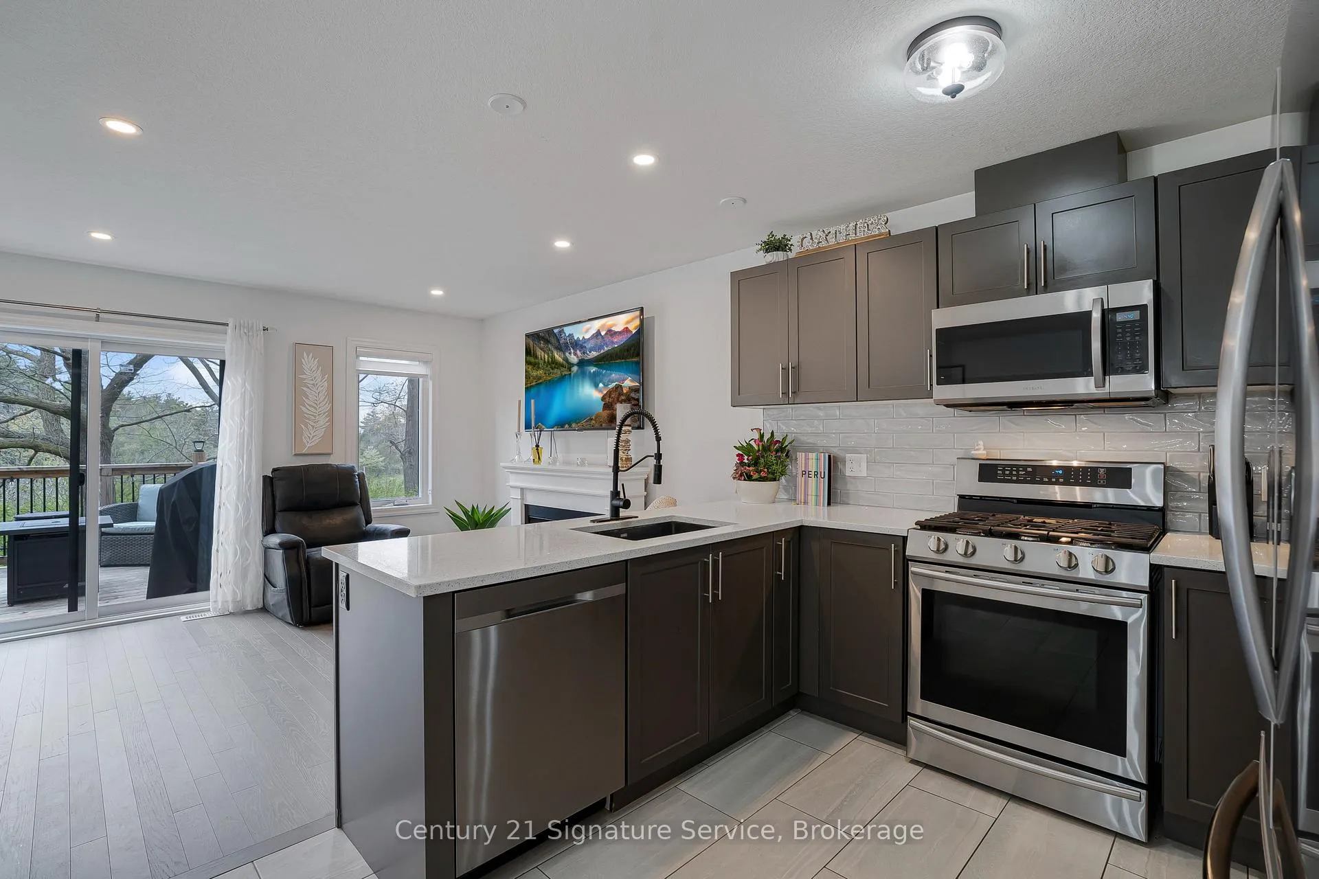 Photo 11 of Unit 17, 135 Hardcastle Drive, Cambridge — HOMEH