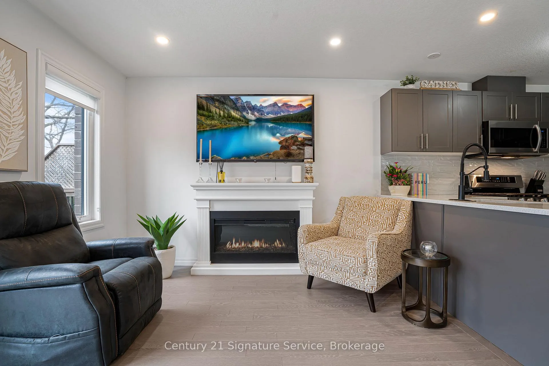 Photo 14 of Unit 17, 135 Hardcastle Drive, Cambridge — HOMEH
