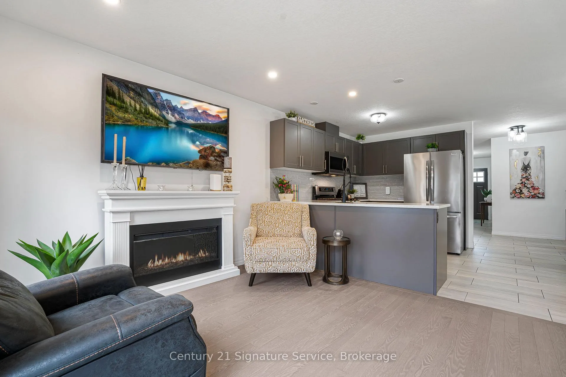 Photo 15 of Unit 17, 135 Hardcastle Drive, Cambridge — HOMEH