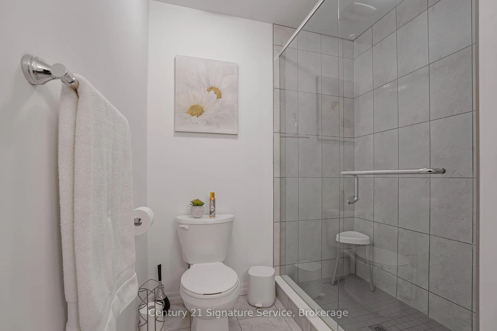 Photo 23 of Unit 17, 135 Hardcastle Drive, Cambridge — HOMEH