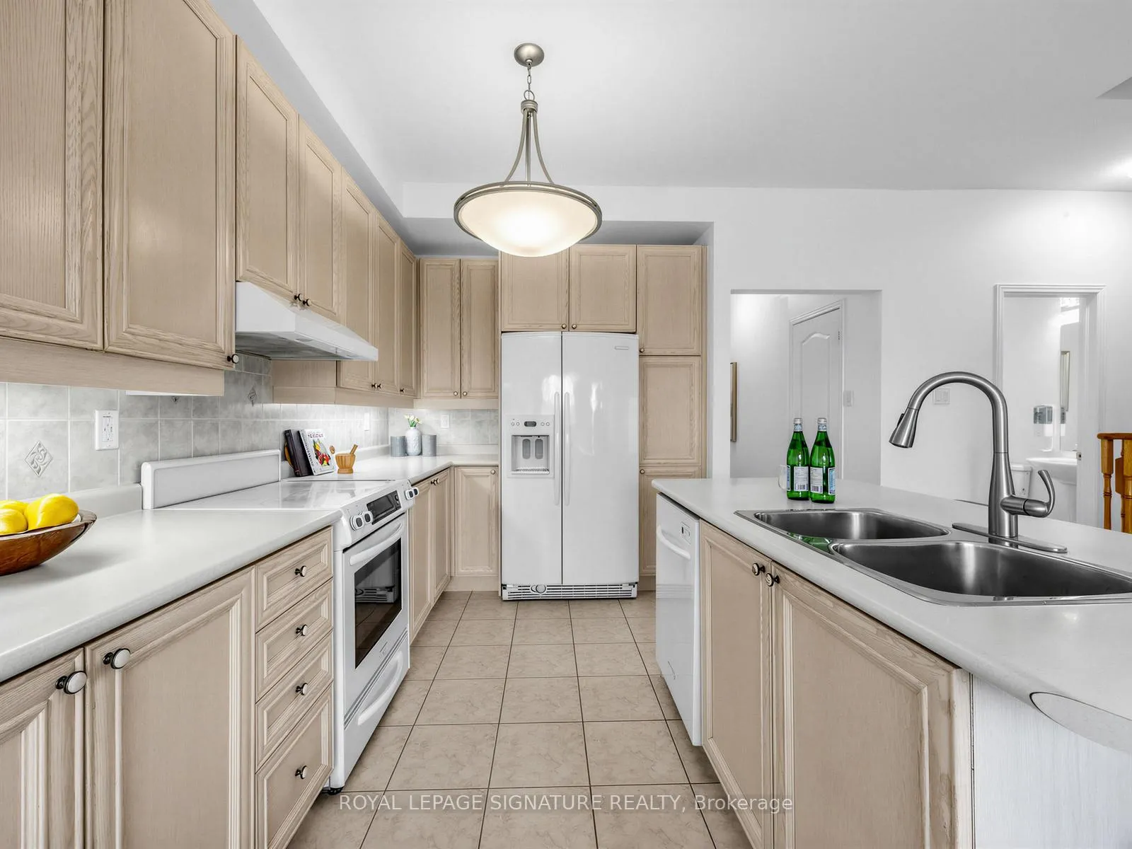Photo 12 of 74 Styles Crescent, Ajax, Northeast Ajax — HOMEH