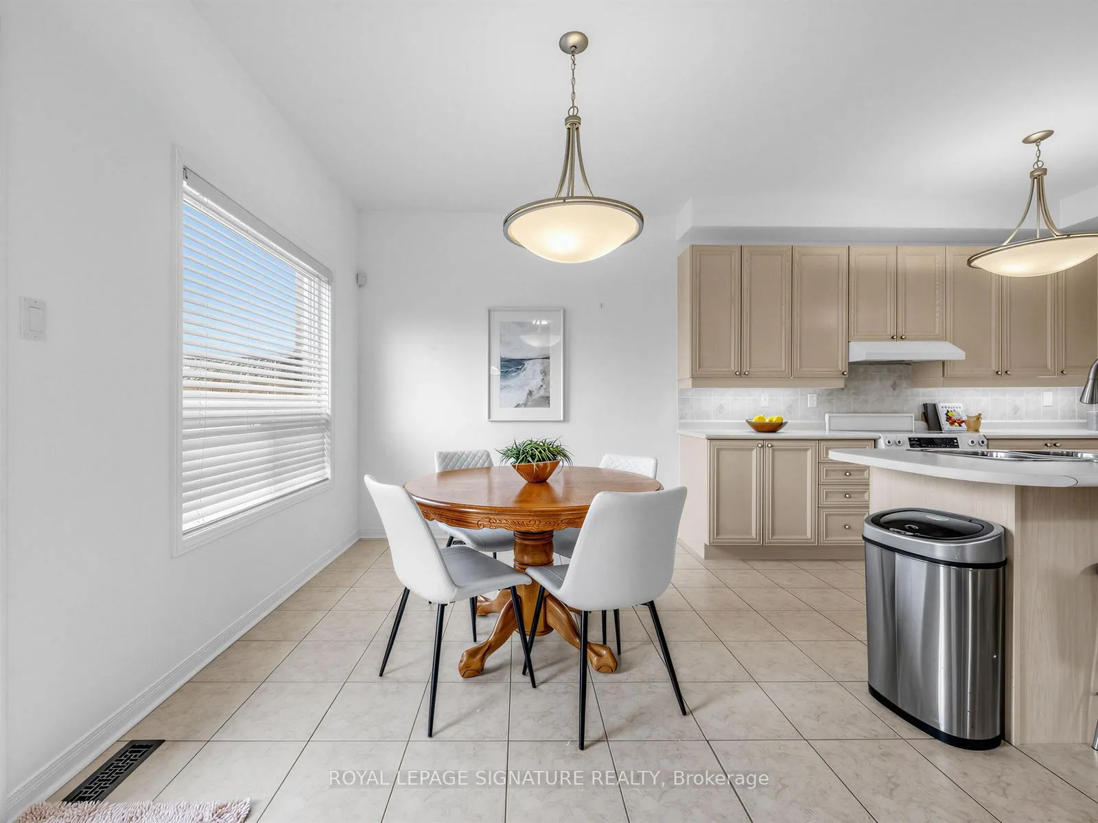 Photo 14 of 74 Styles Crescent, Ajax, Northeast Ajax — HOMEH