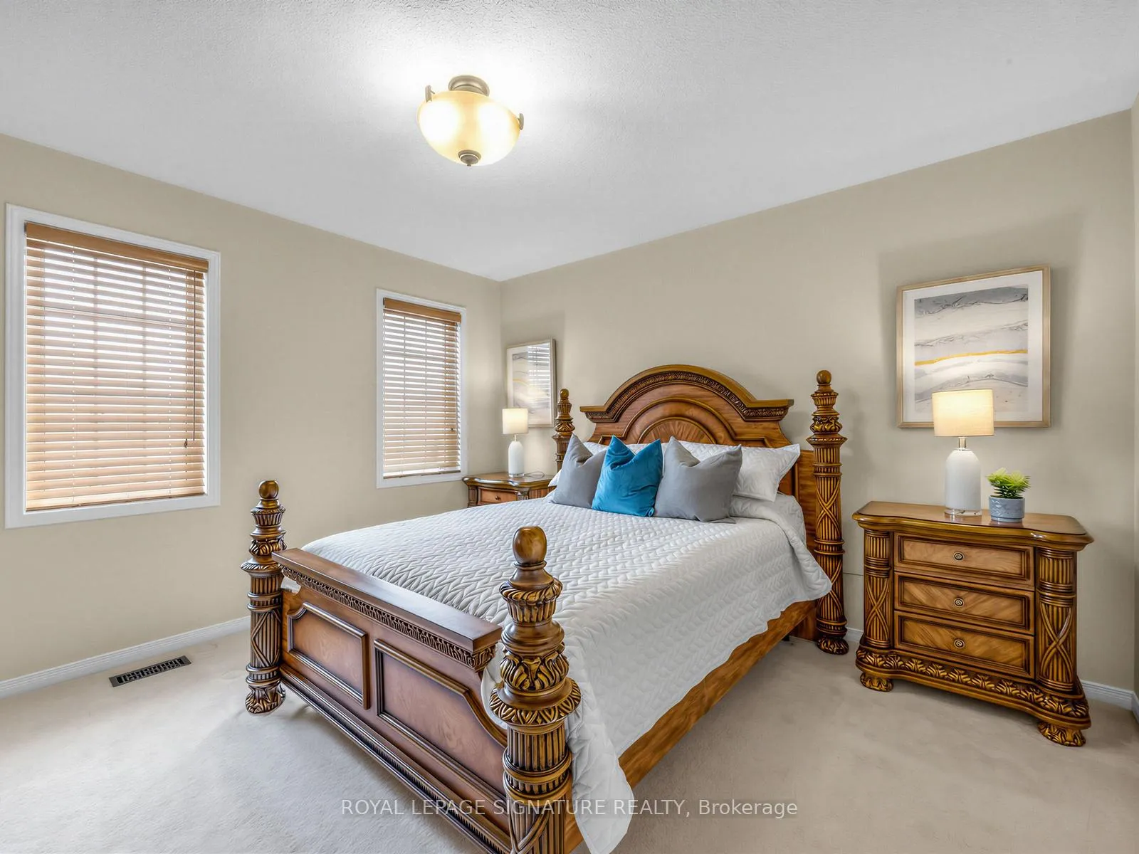 Photo 33 of 74 Styles Crescent, Ajax, Northeast Ajax — HOMEH