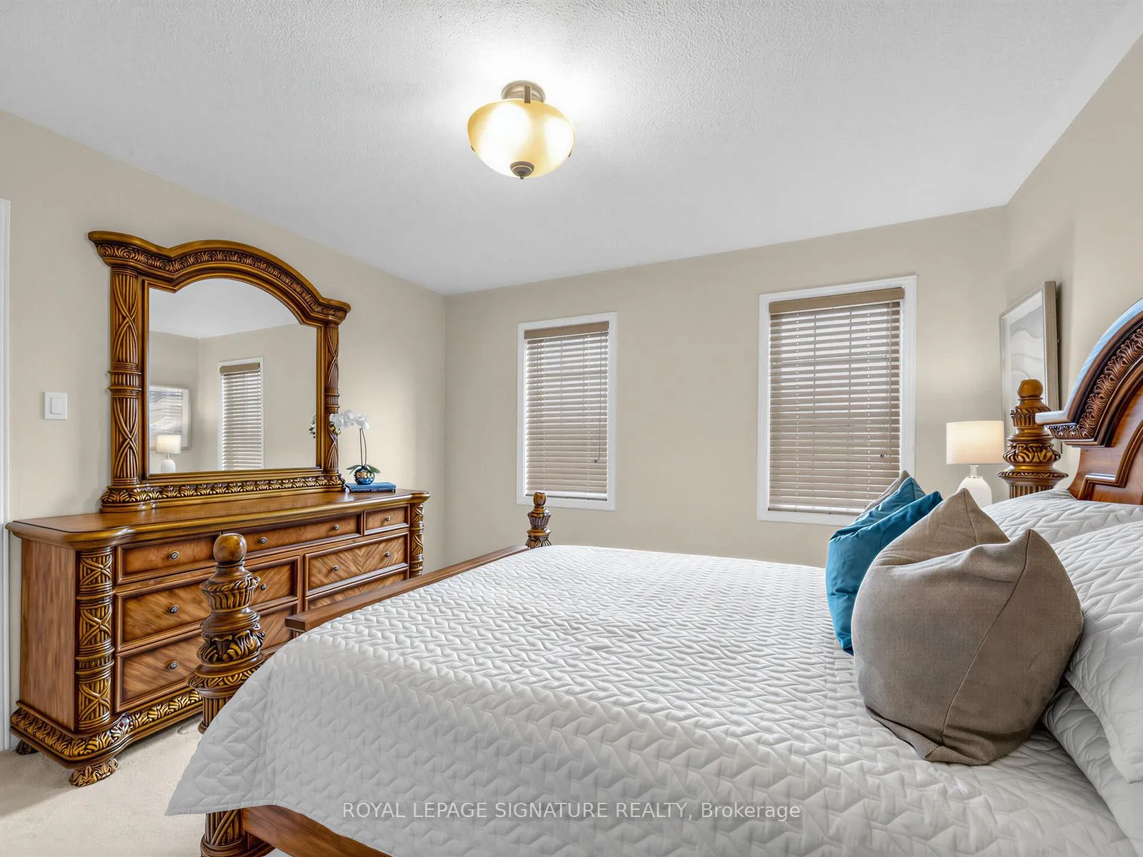 Photo 34 of 74 Styles Crescent, Ajax, Northeast Ajax — HOMEH