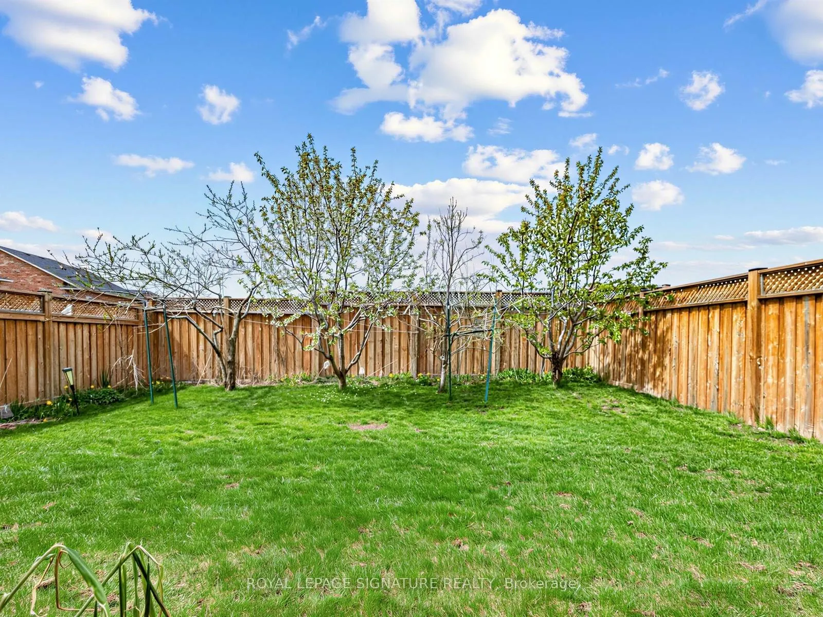 Photo 40 of 74 Styles Crescent, Ajax, Northeast Ajax — HOMEH