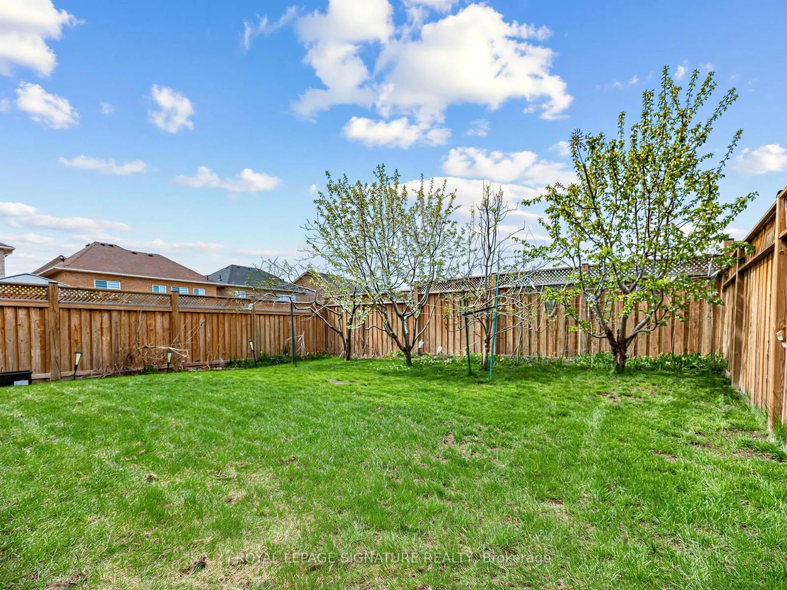 Photo 41 of 74 Styles Crescent, Ajax, Northeast Ajax — HOMEH