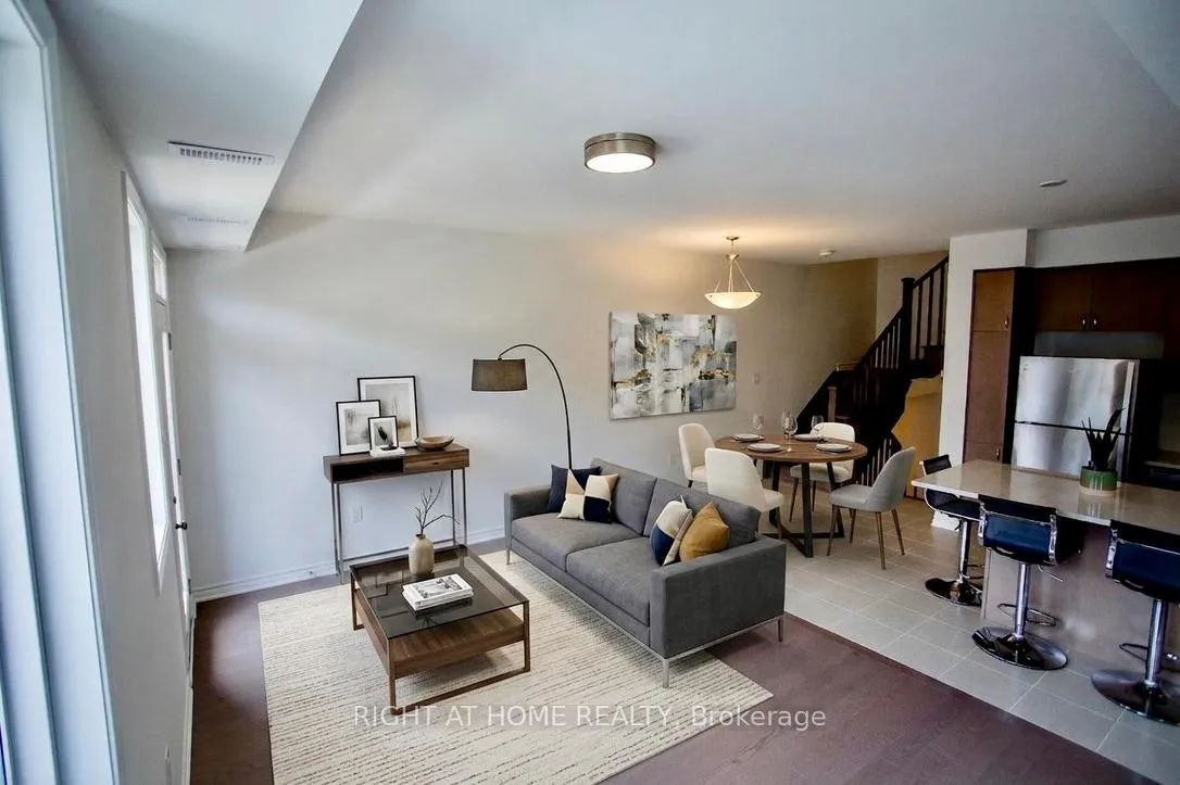 Photo 4 of 5116 Vetere Street, Mississauga, Churchill Meadows — HOMEH