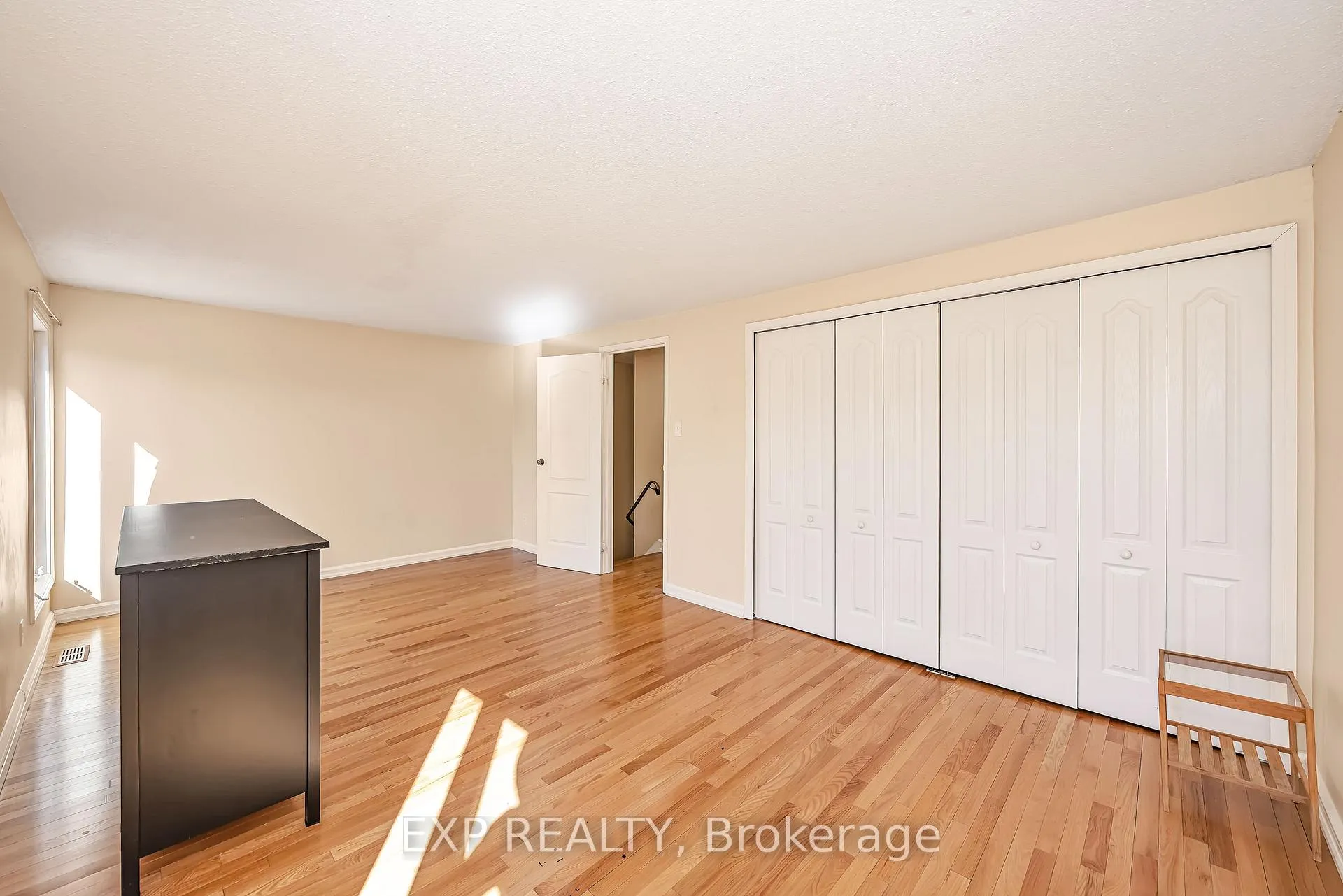 Photo 8 of Unit 111, 860 Cahill Drive W, Ottawa, Hunt Club — HOMEH
