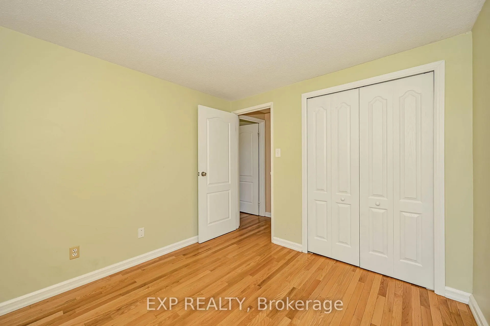 Photo 12 of Unit 111, 860 Cahill Drive W, Ottawa, Hunt Club — HOMEH