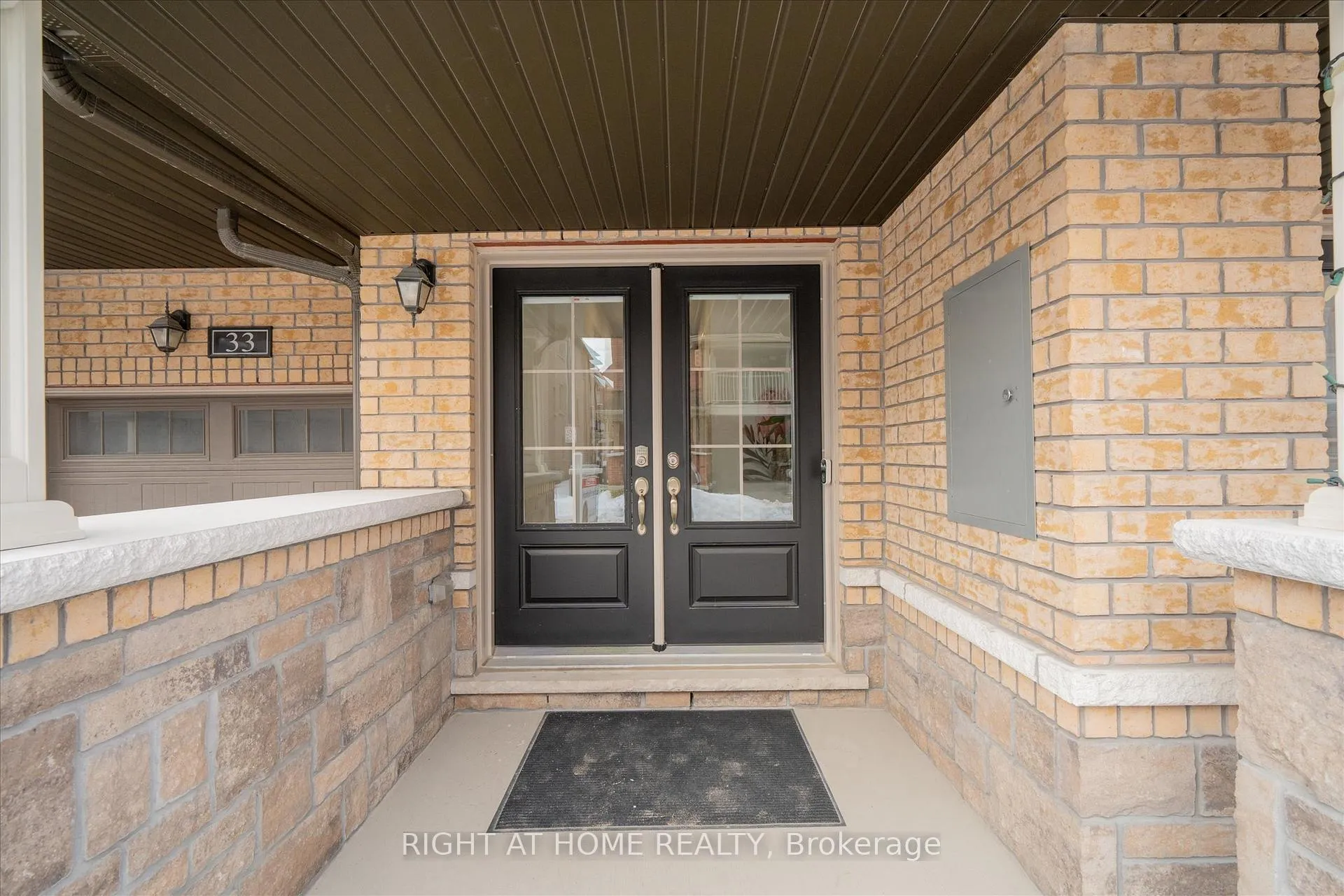 Photo 2 of 33 Amulet Way, Whitby, Rolling Acres — HOMEH