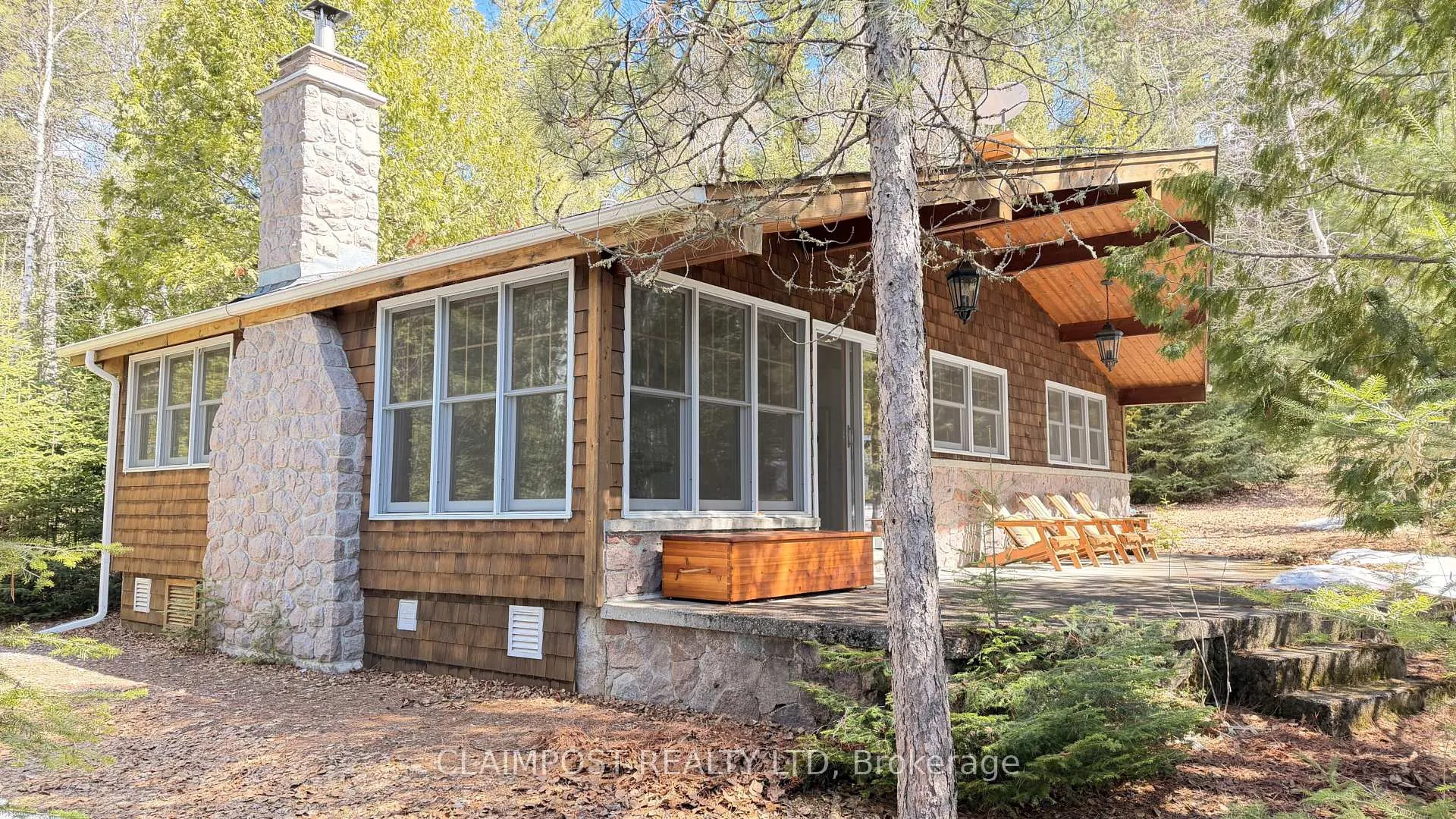 Front of 437-438 Watabeag Lake
